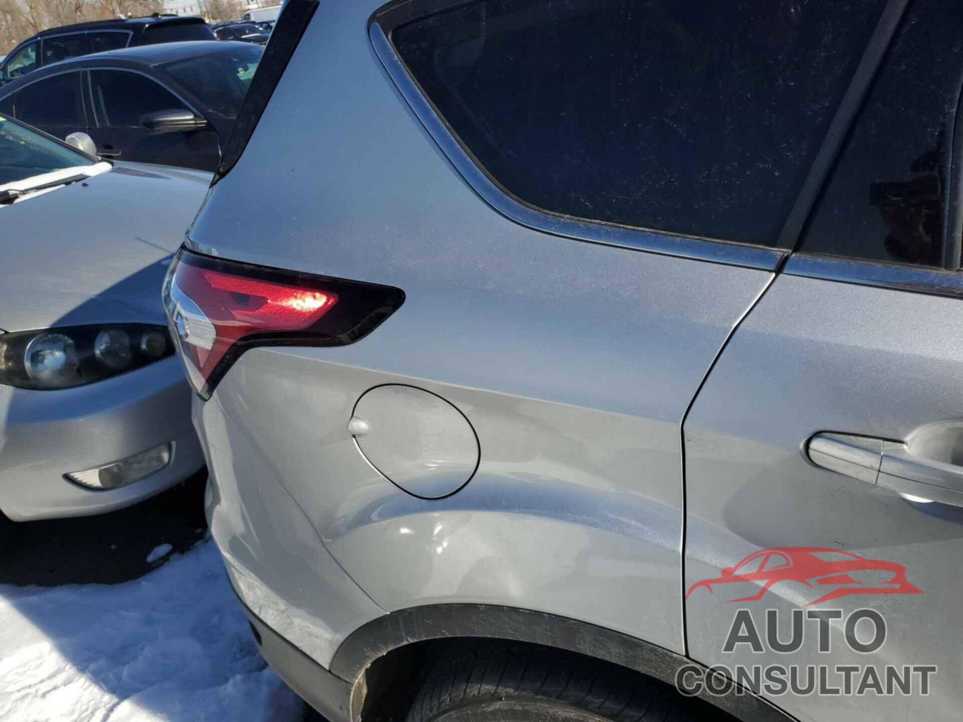 FORD ESCAPE 2018 - 1FMCU0GD7JUC20705