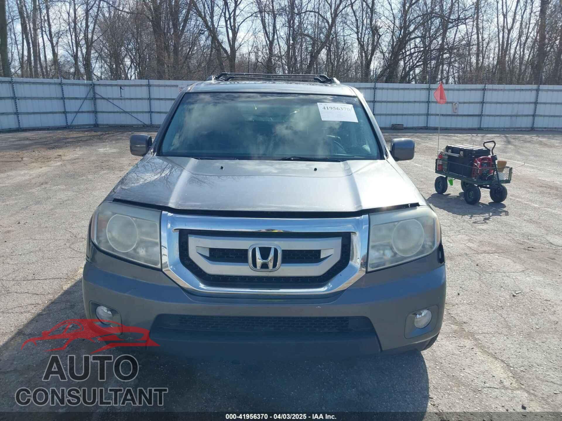 HONDA PILOT 2011 - 5FNYF4H51BB065906