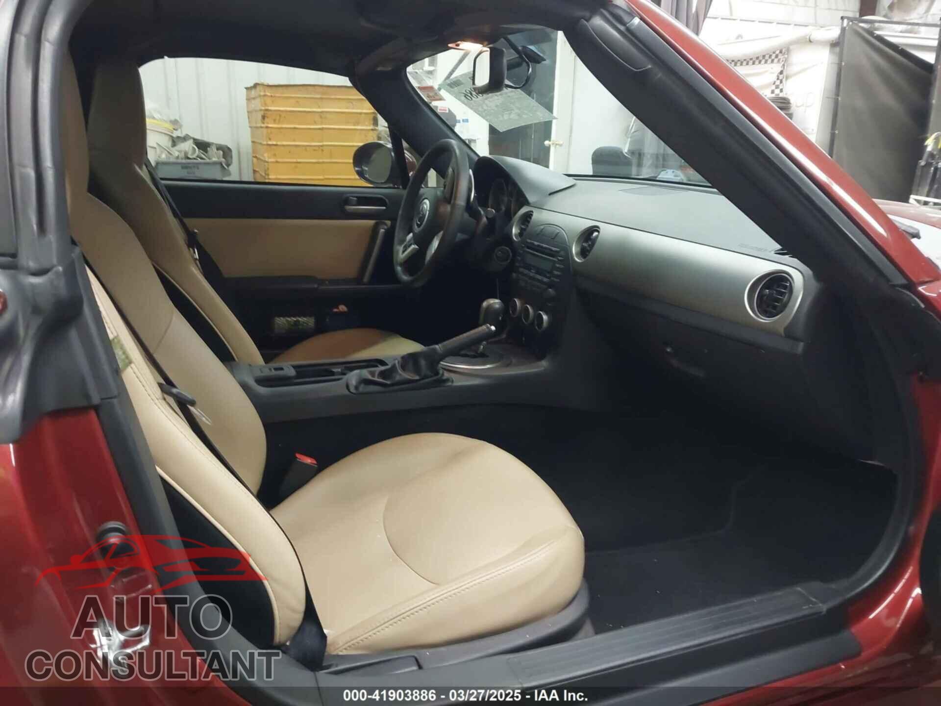 MAZDA MX-5 MIATA 2012 - JM1NC2PF2C0221672