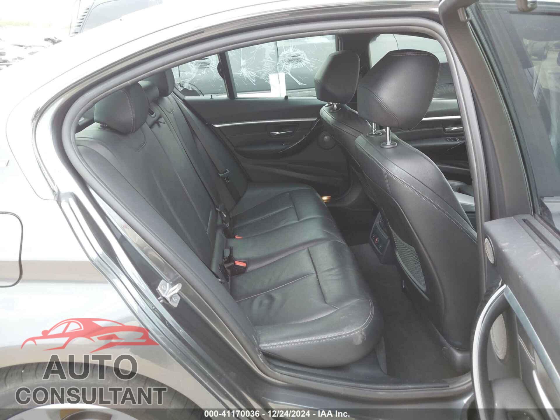 BMW 330E 2017 - WBA8E1C32HA156706