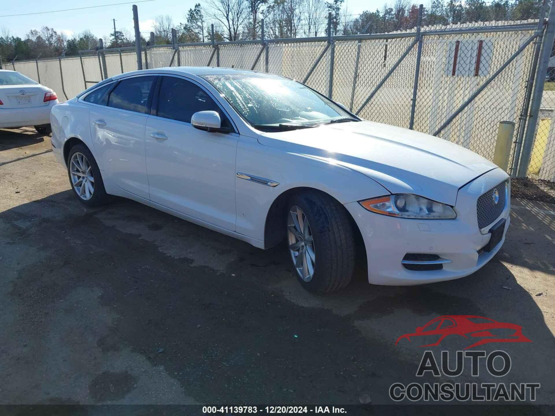 JAGUAR XJ 2012 - SAJWA1CB3CLV30459