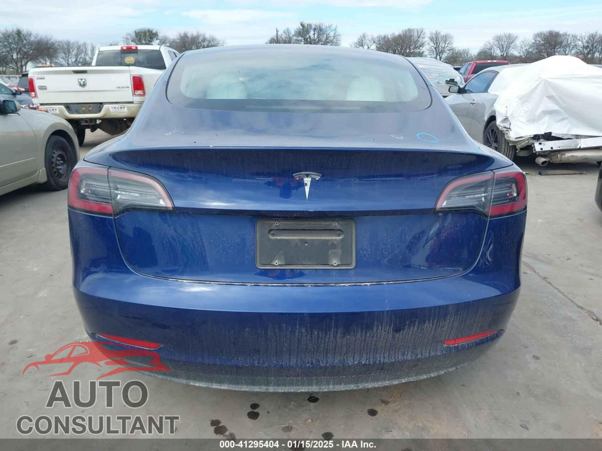 TESLA MODEL 3 2023 - 5YJ3E1EA3PF499538