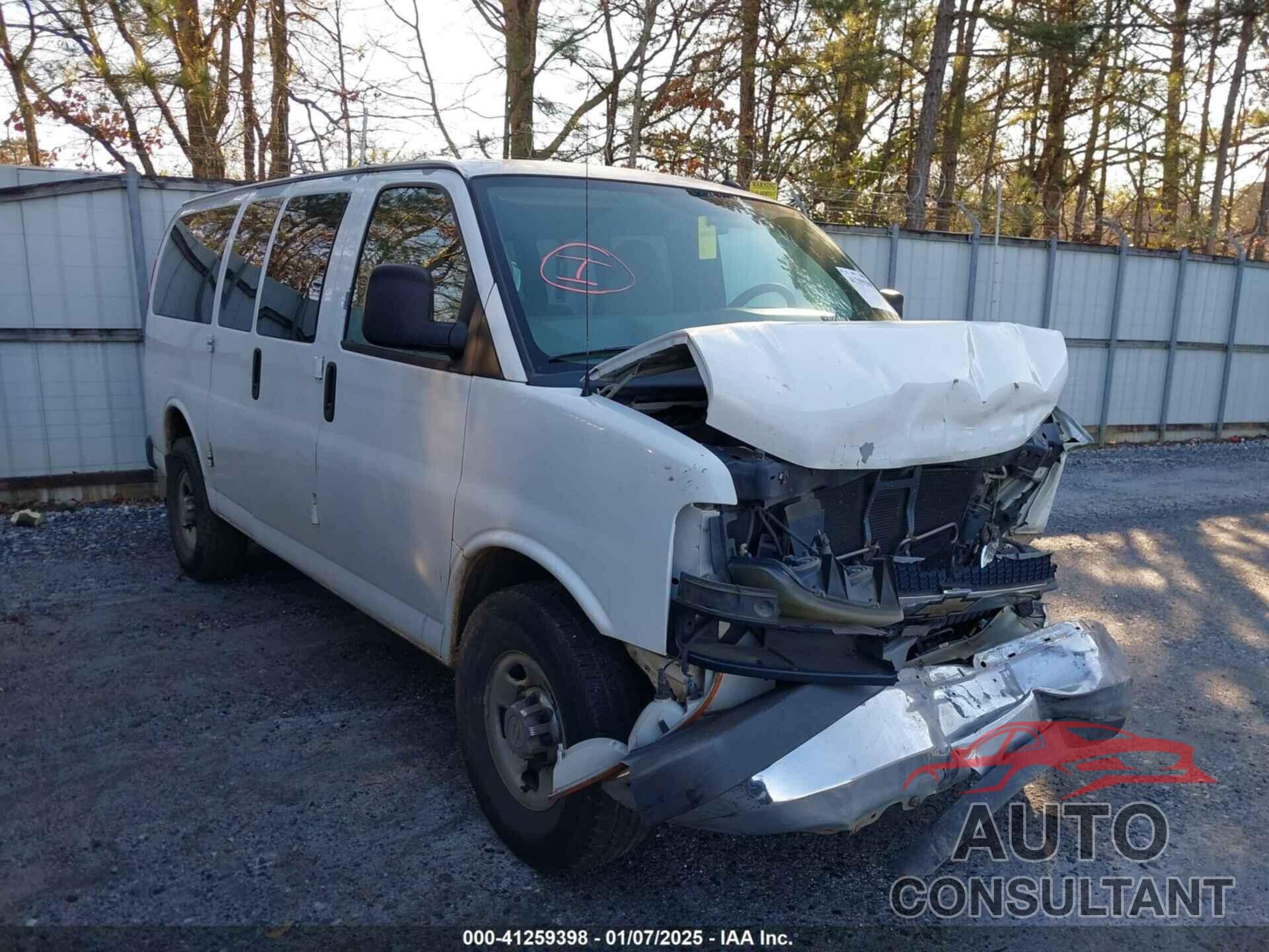 CHEVROLET EXPRESS 2500 2013 - 1GAWGRFG7D1100085