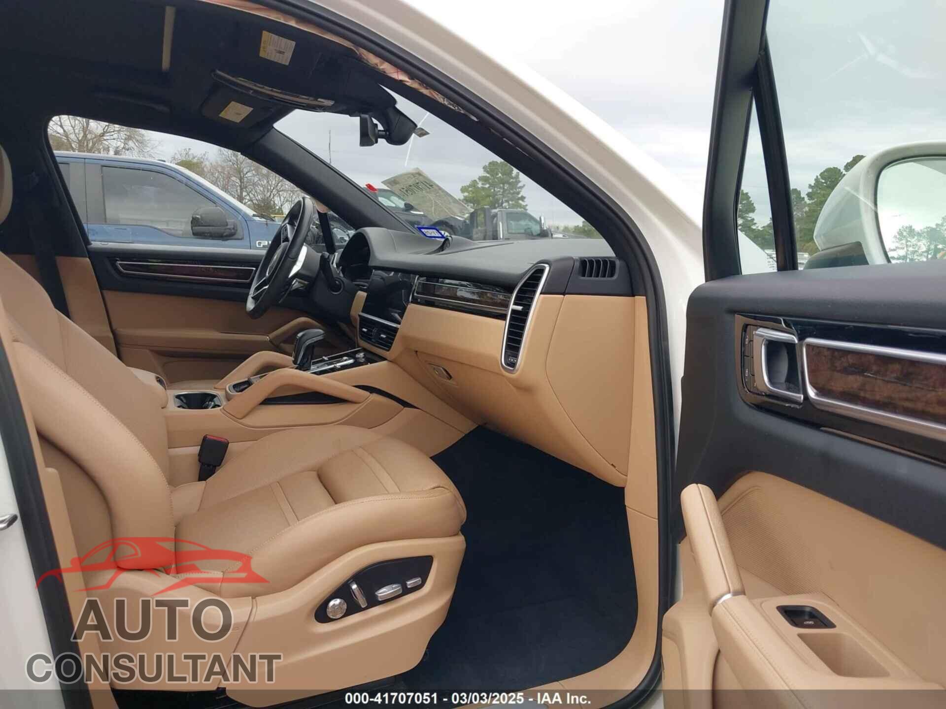 PORSCHE CAYENNE 2019 - WP1AA2AY7KDA13873