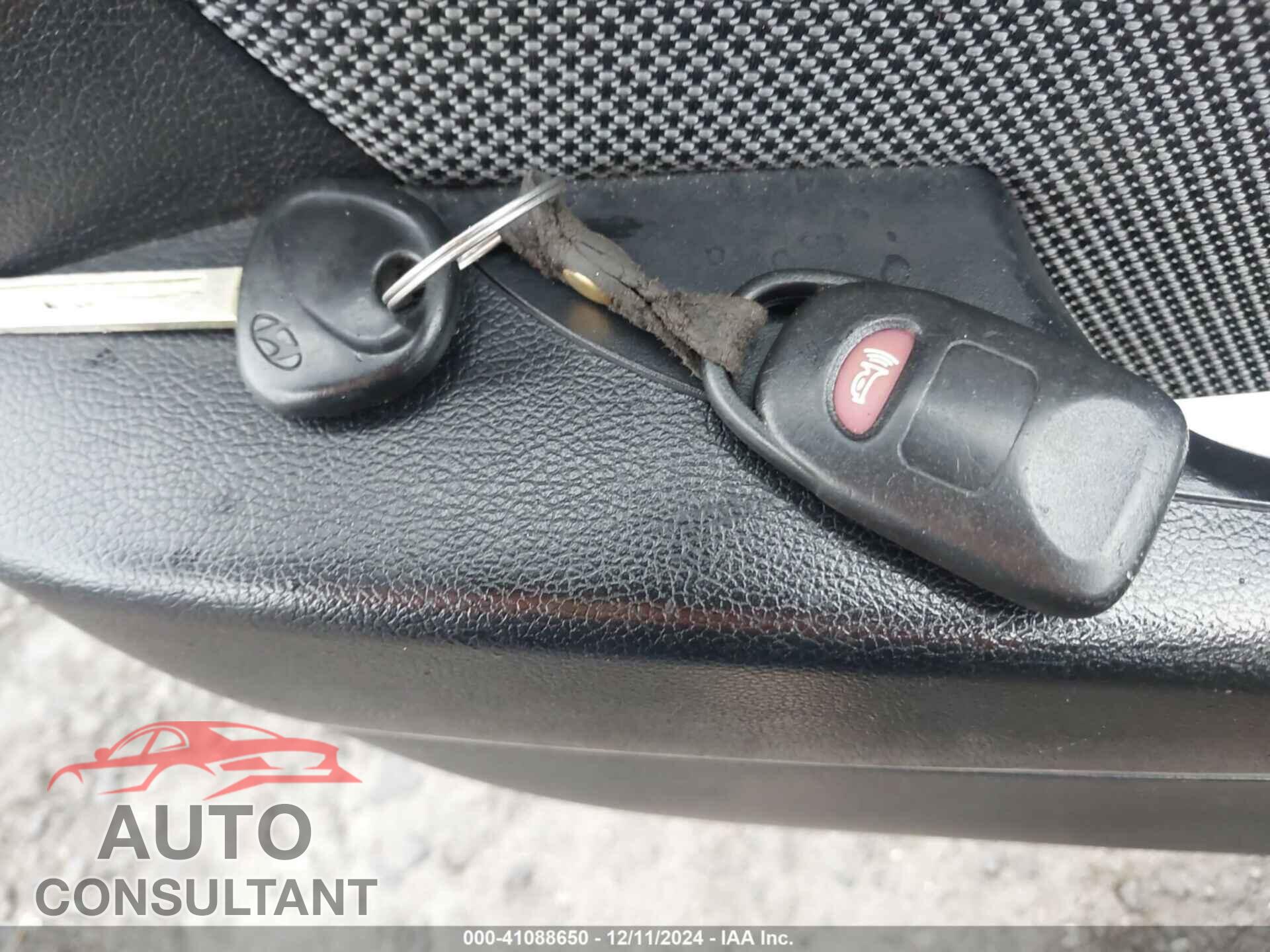 HYUNDAI ACCENT 2012 - KMHCT5AE2CU056011