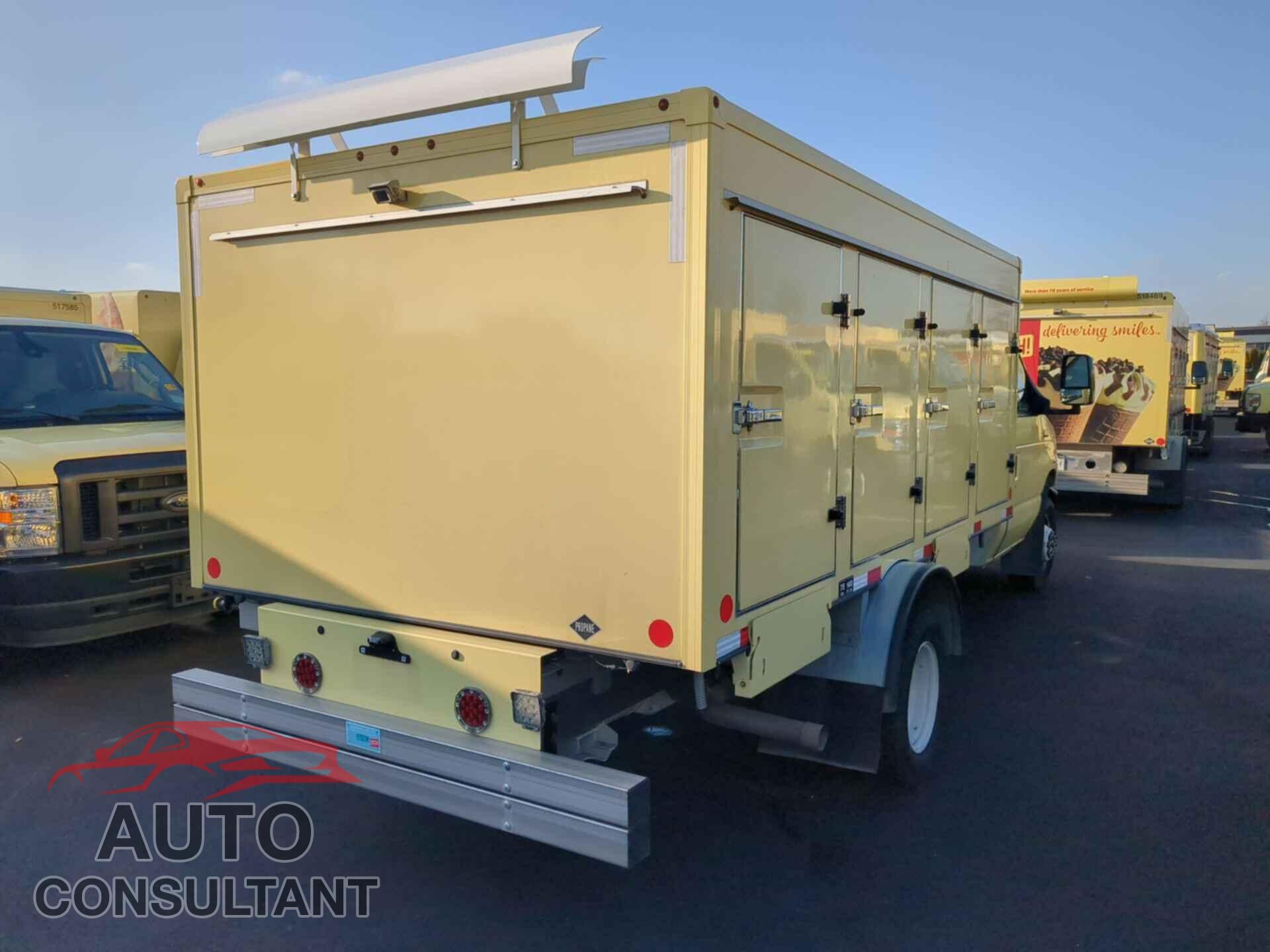 FORD ECONOLINE 2022 - 1FDXE4FN2NDC35151
