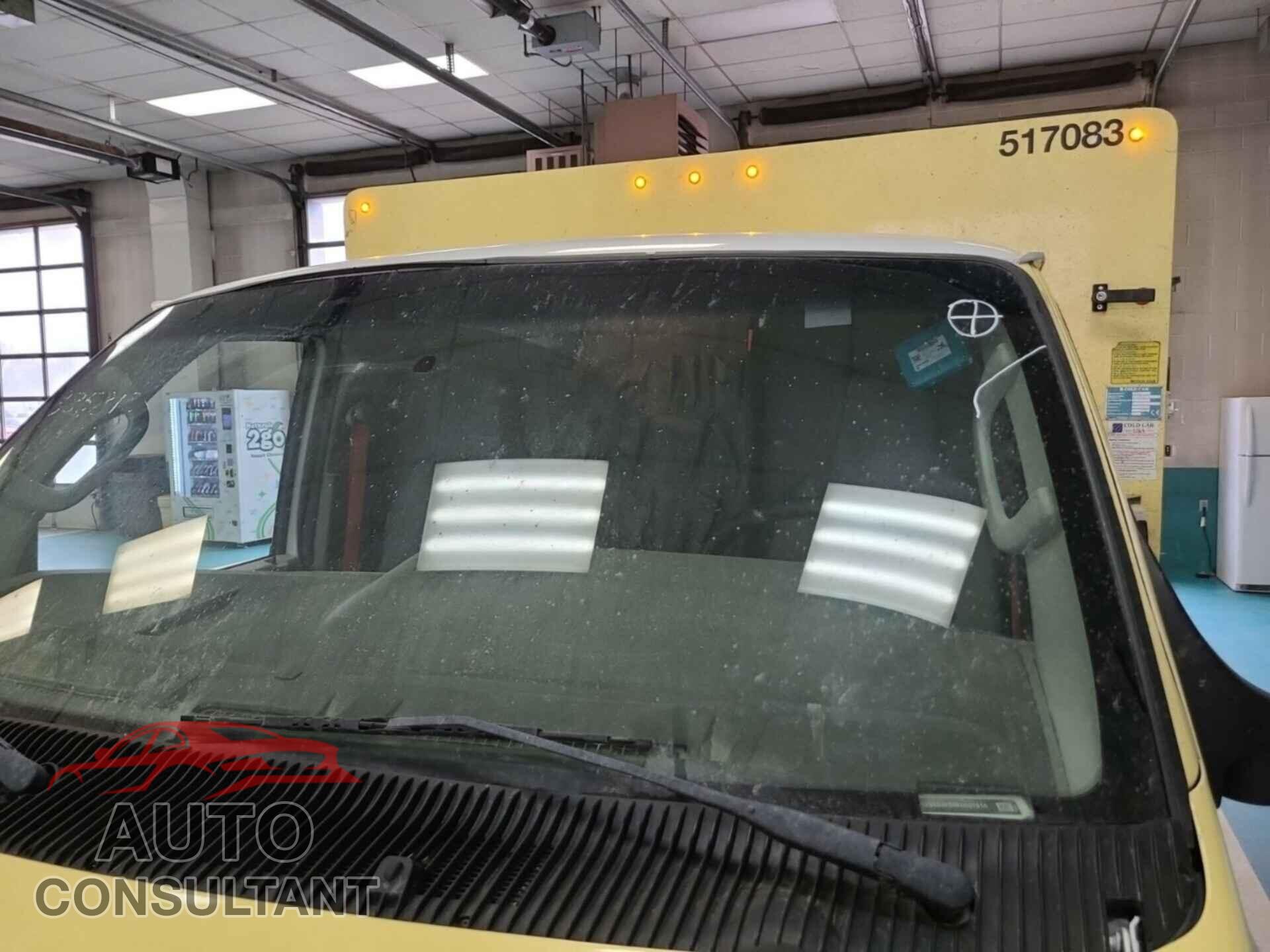 FORD ECONOLINE 2019 - 1FDXE4FS3KDC07814