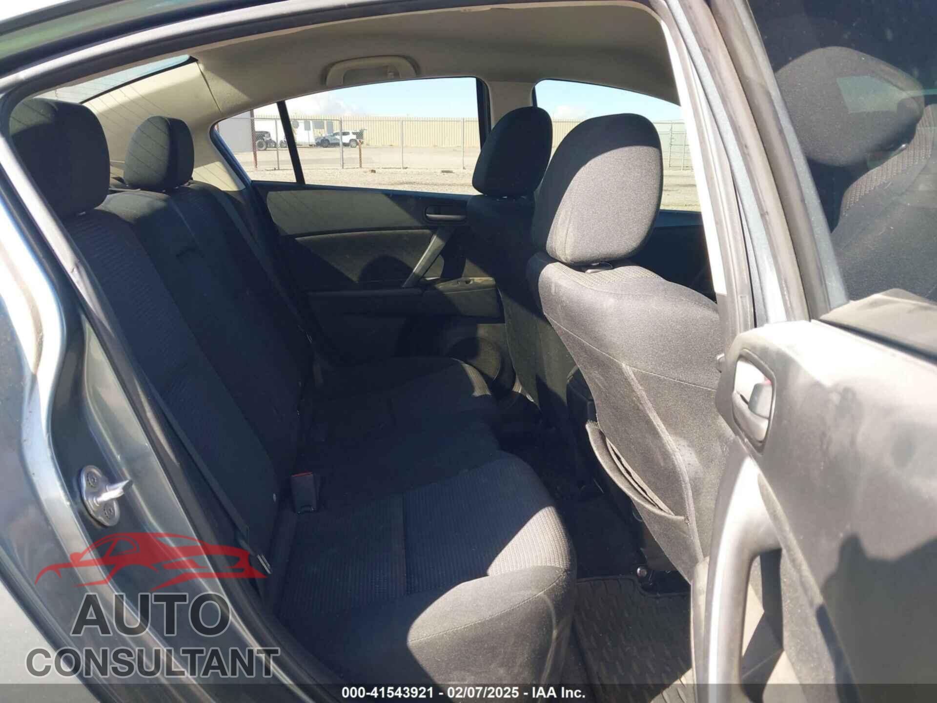 MAZDA MAZDA3 2012 - JM1BL1V89C1675414