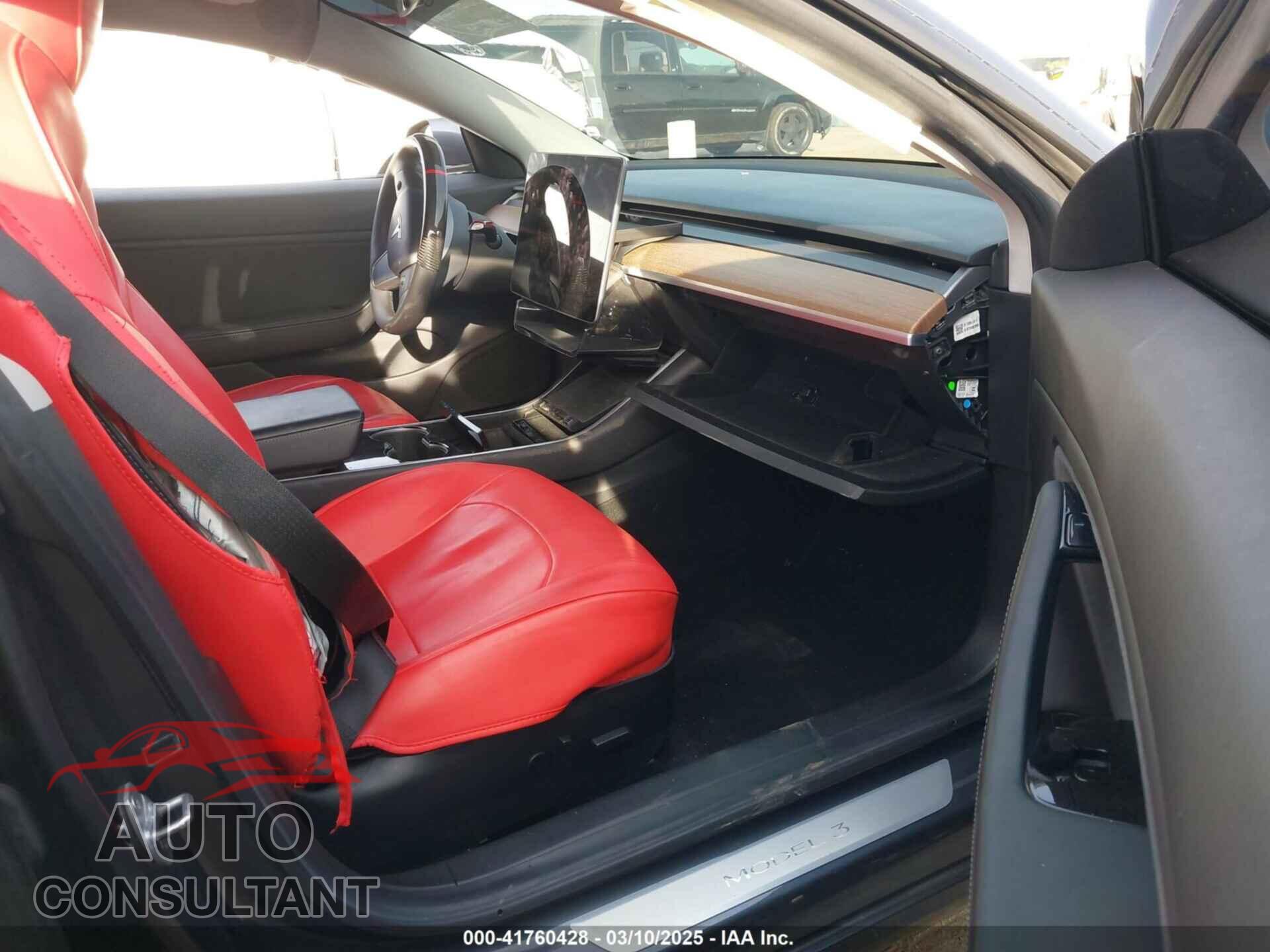 TESLA MODEL 3 2019 - 5YJ3E1EB6KF413320