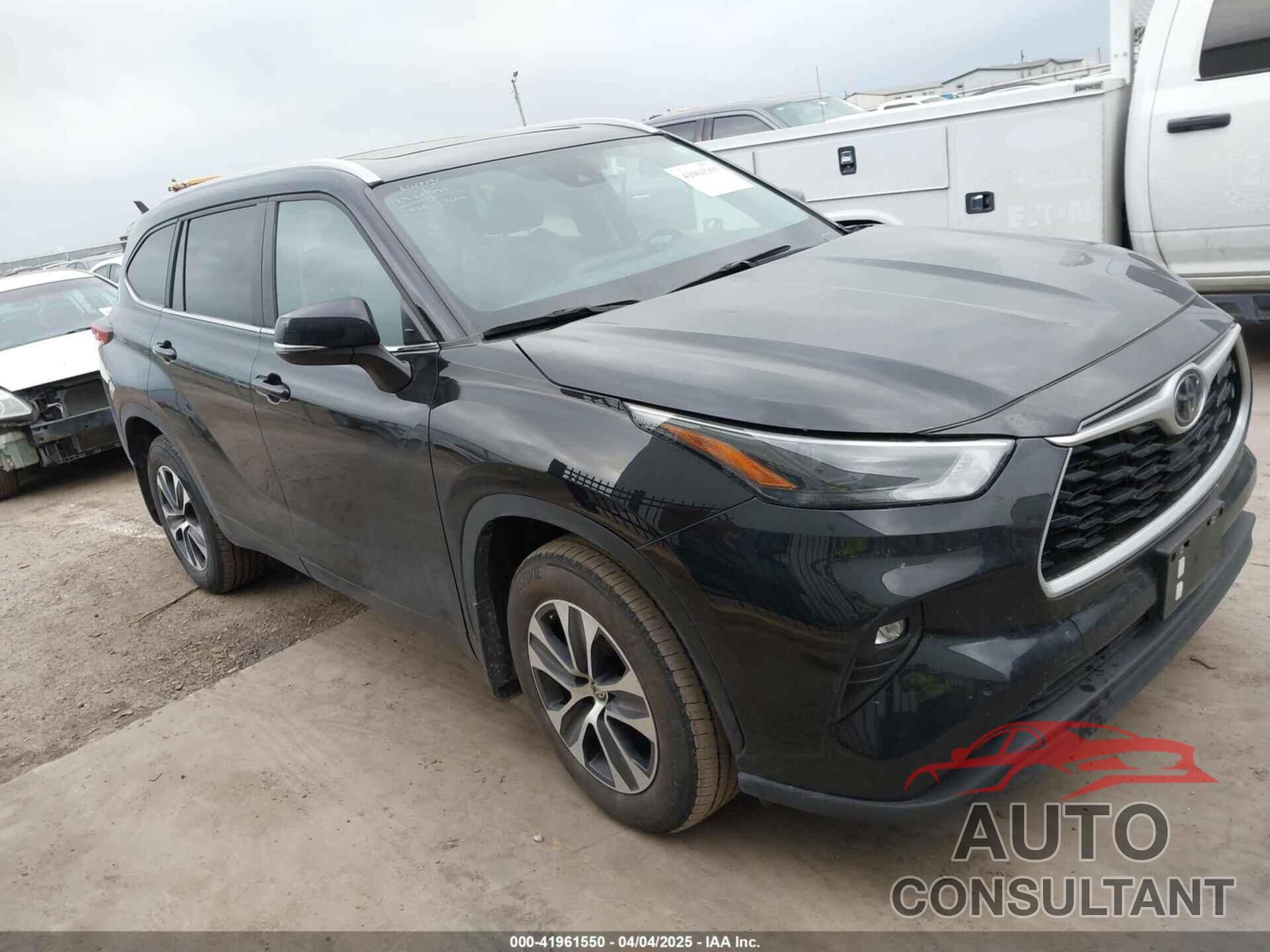 TOYOTA HIGHLANDER 2023 - 5TDKDRBHXPS046057