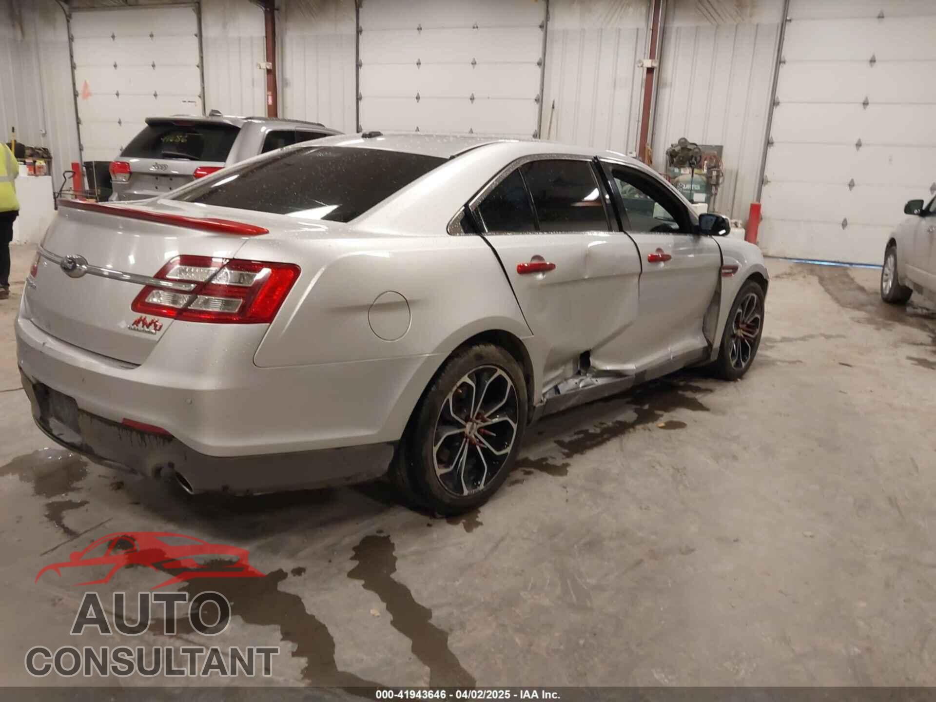 FORD TAURUS 2015 - 1FAHP2E81FG195024