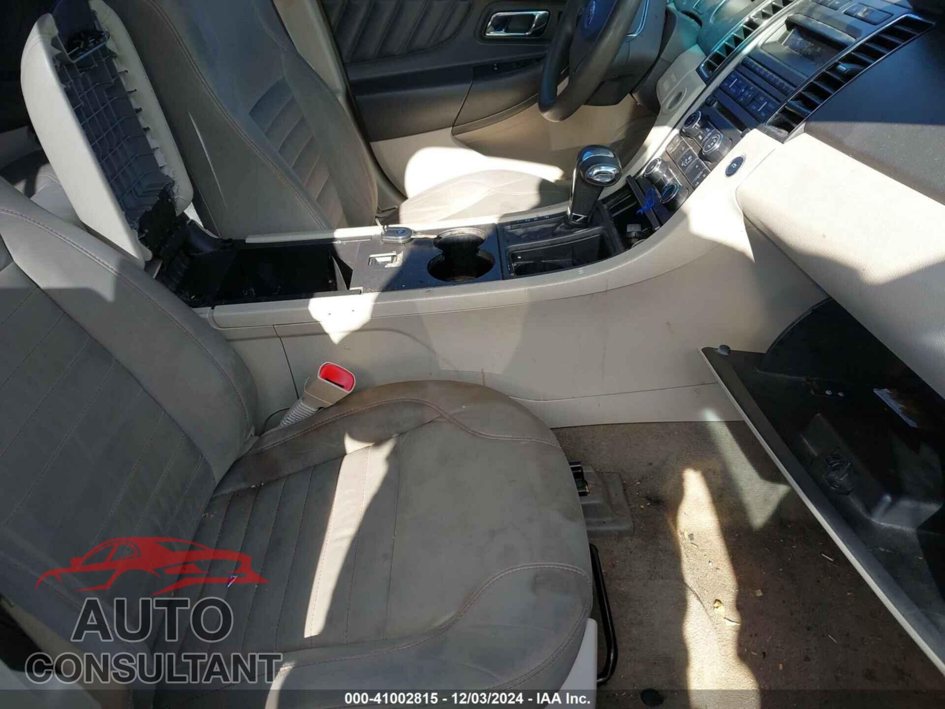 FORD TAURUS 2011 - 1FAHP2DW0BG182372
