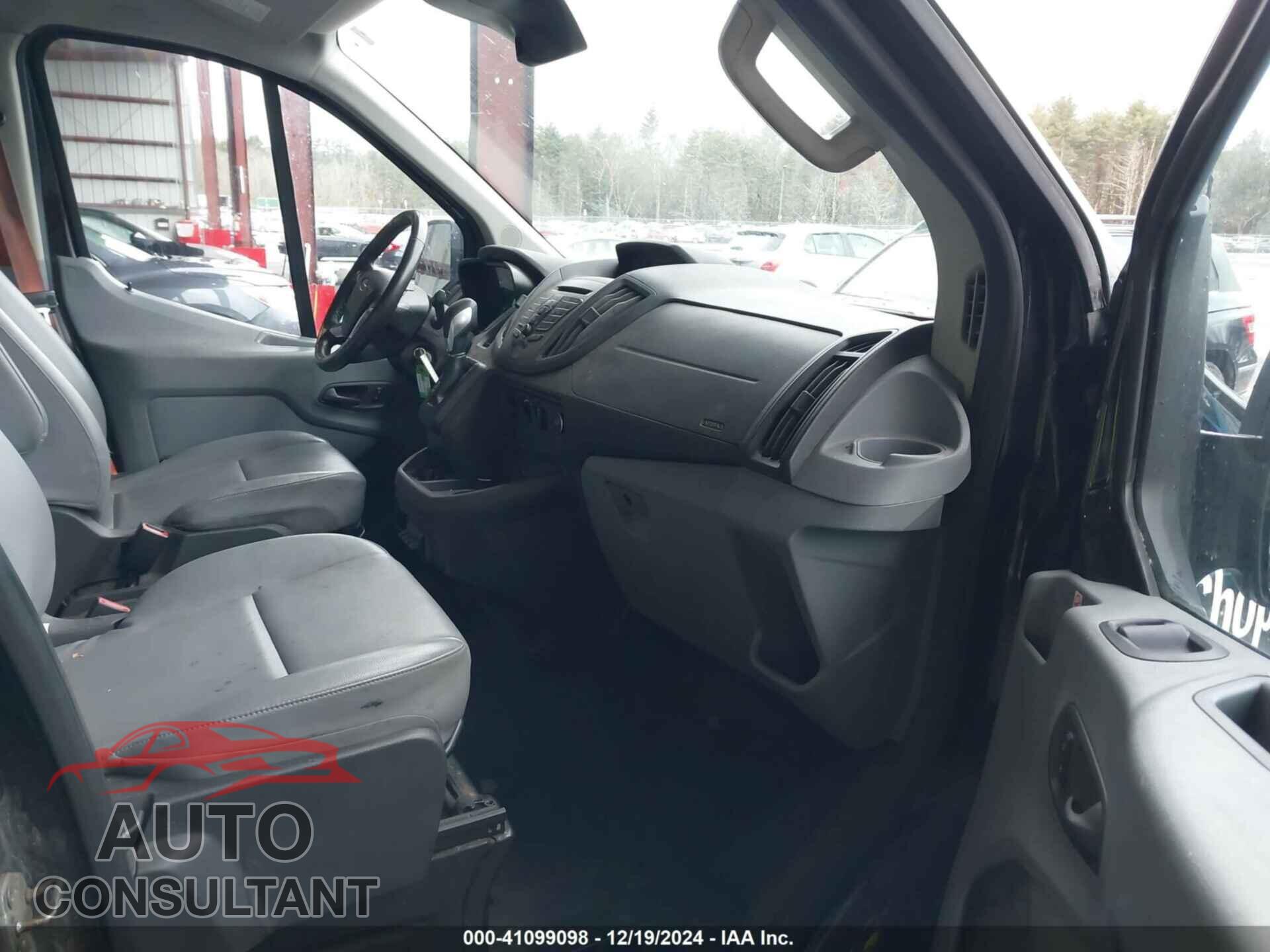 FORD TRANSIT-150 2019 - 1FTYE1YM3KKA78183