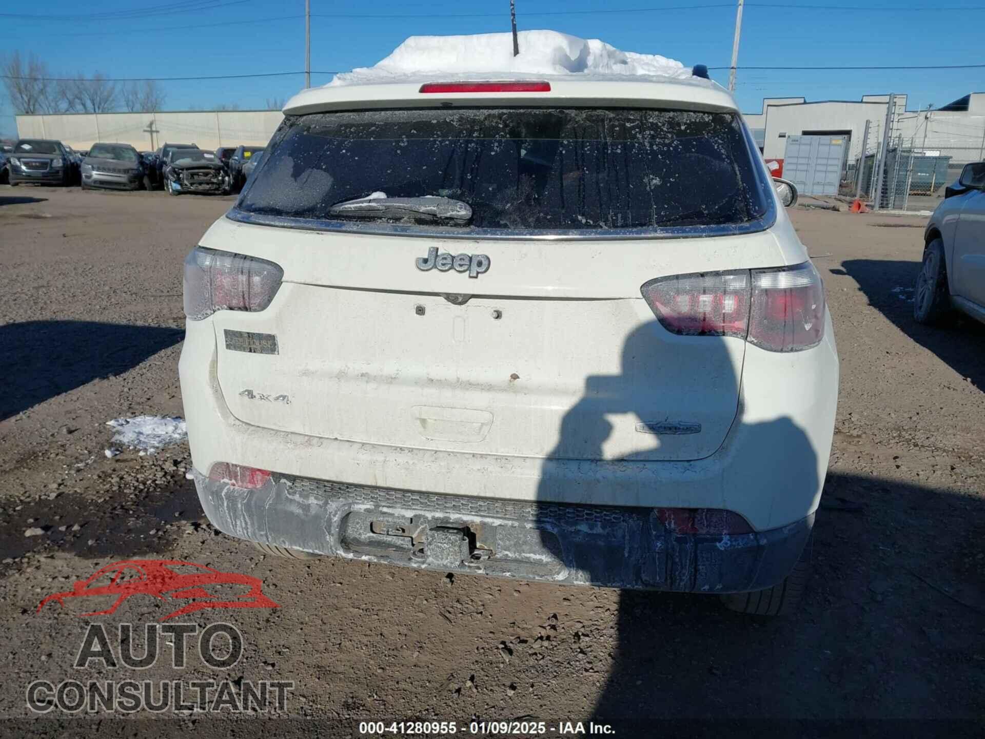 JEEP COMPASS 2018 - 3C4NJDBB6JT418575