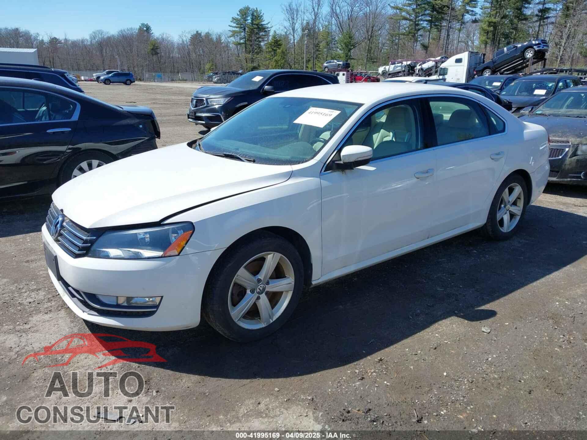 VOLKSWAGEN PASSAT 2015 - 1VWAT7A36FC078378
