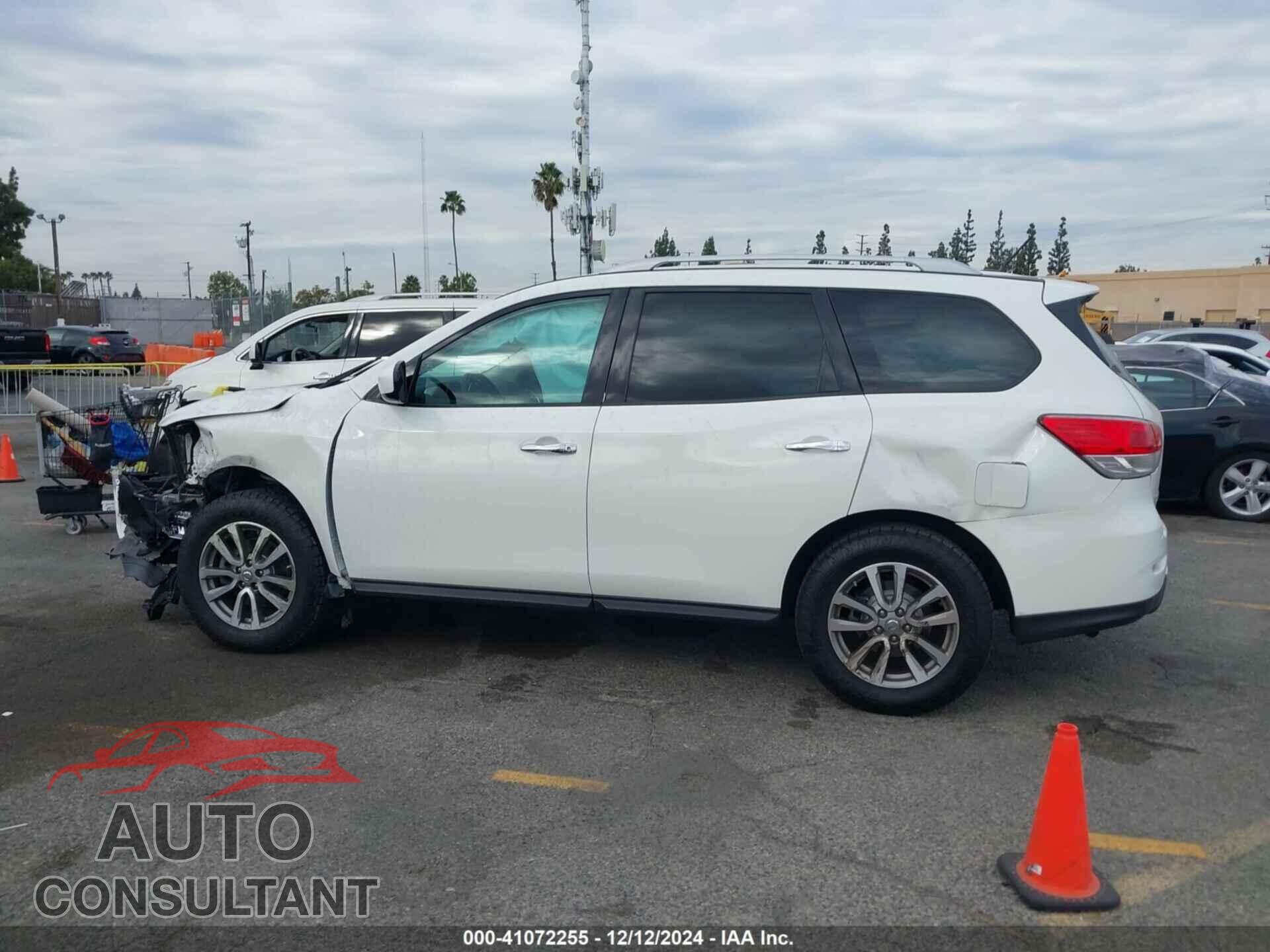 NISSAN PATHFINDER 2016 - 5N1AR2MN7GC603432