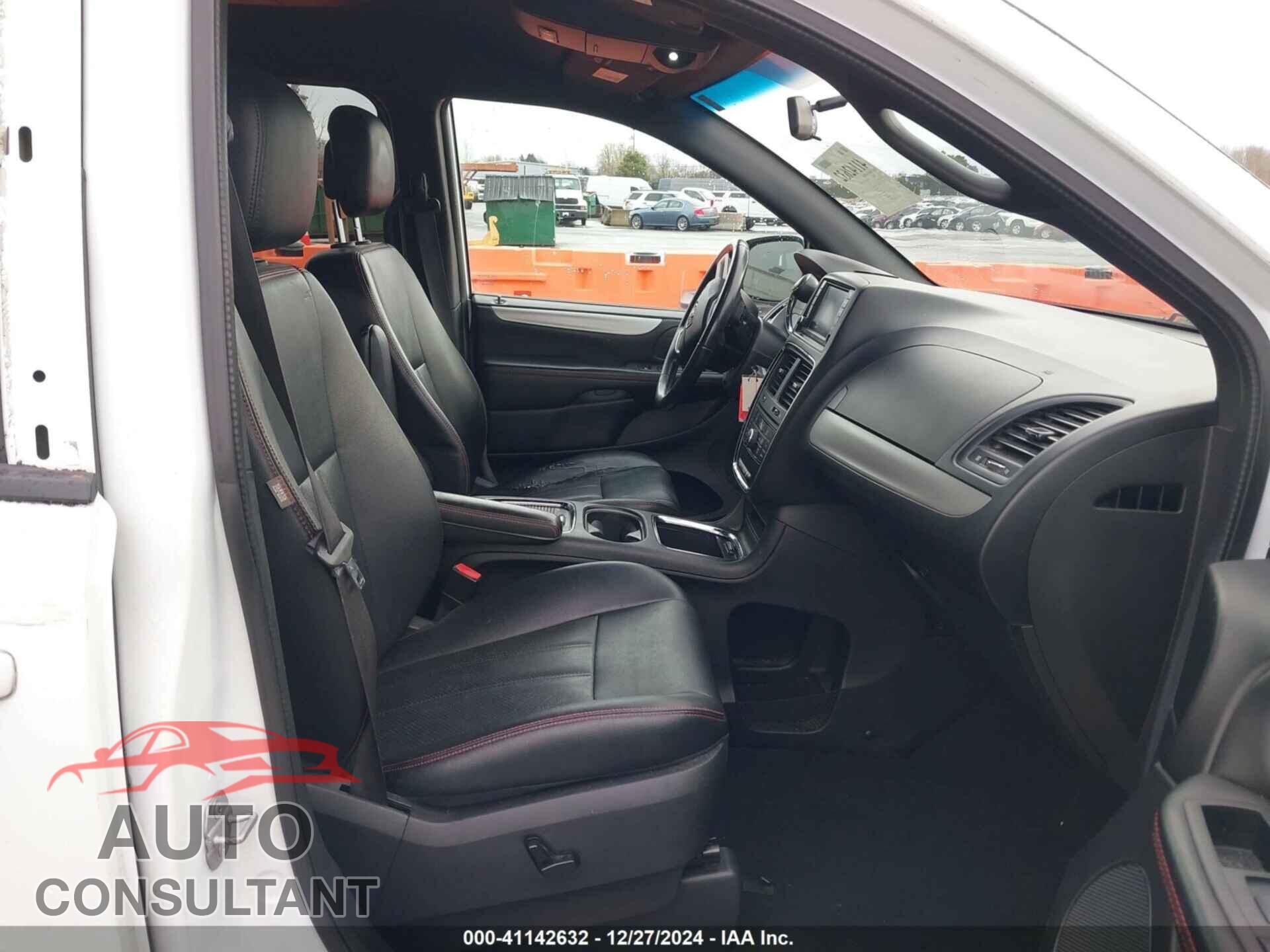DODGE GRAND CARAVAN 2016 - 2C4RDGEG2GR265013