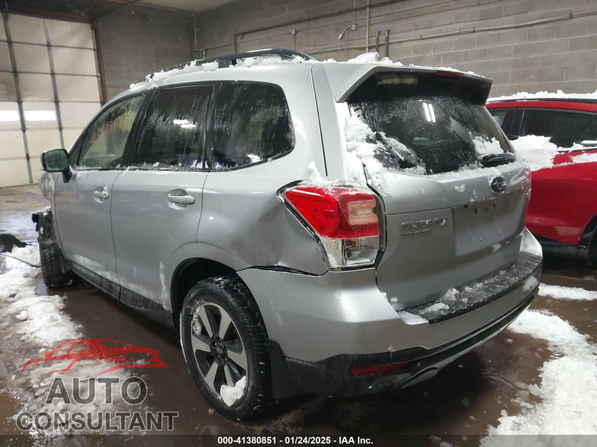 SUBARU FORESTER 2017 - JF2SJAEC0HH594666