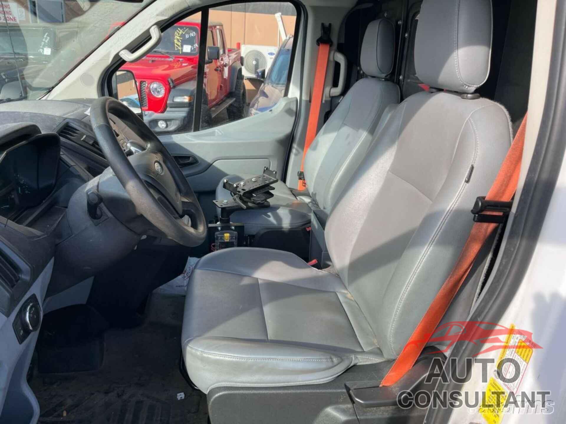 FORD TRANSIT-150 2016 - 1FTYE1YM3GKA91068