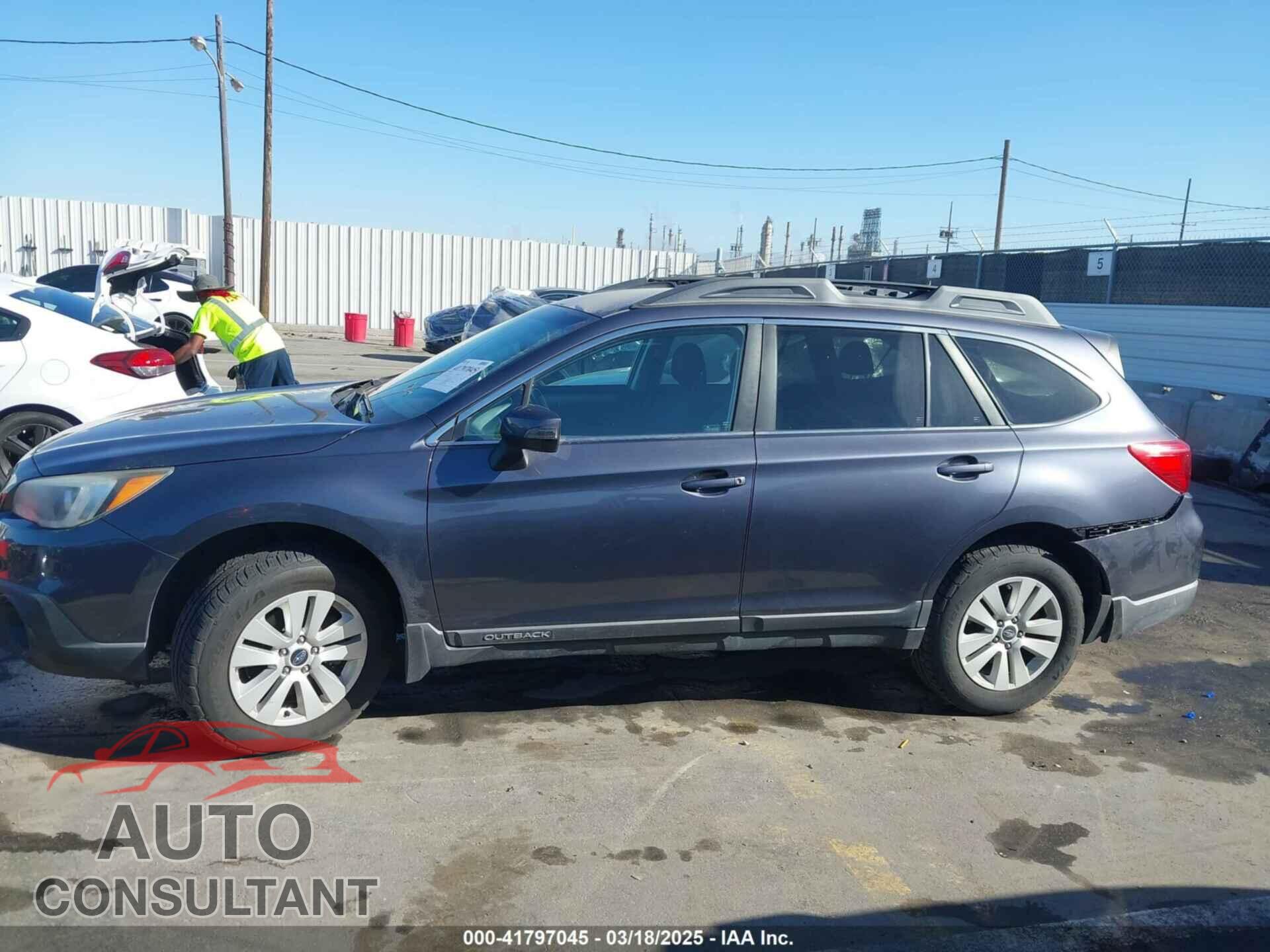 SUBARU OUTBACK 2017 - 4S4BSAFC6H3200543
