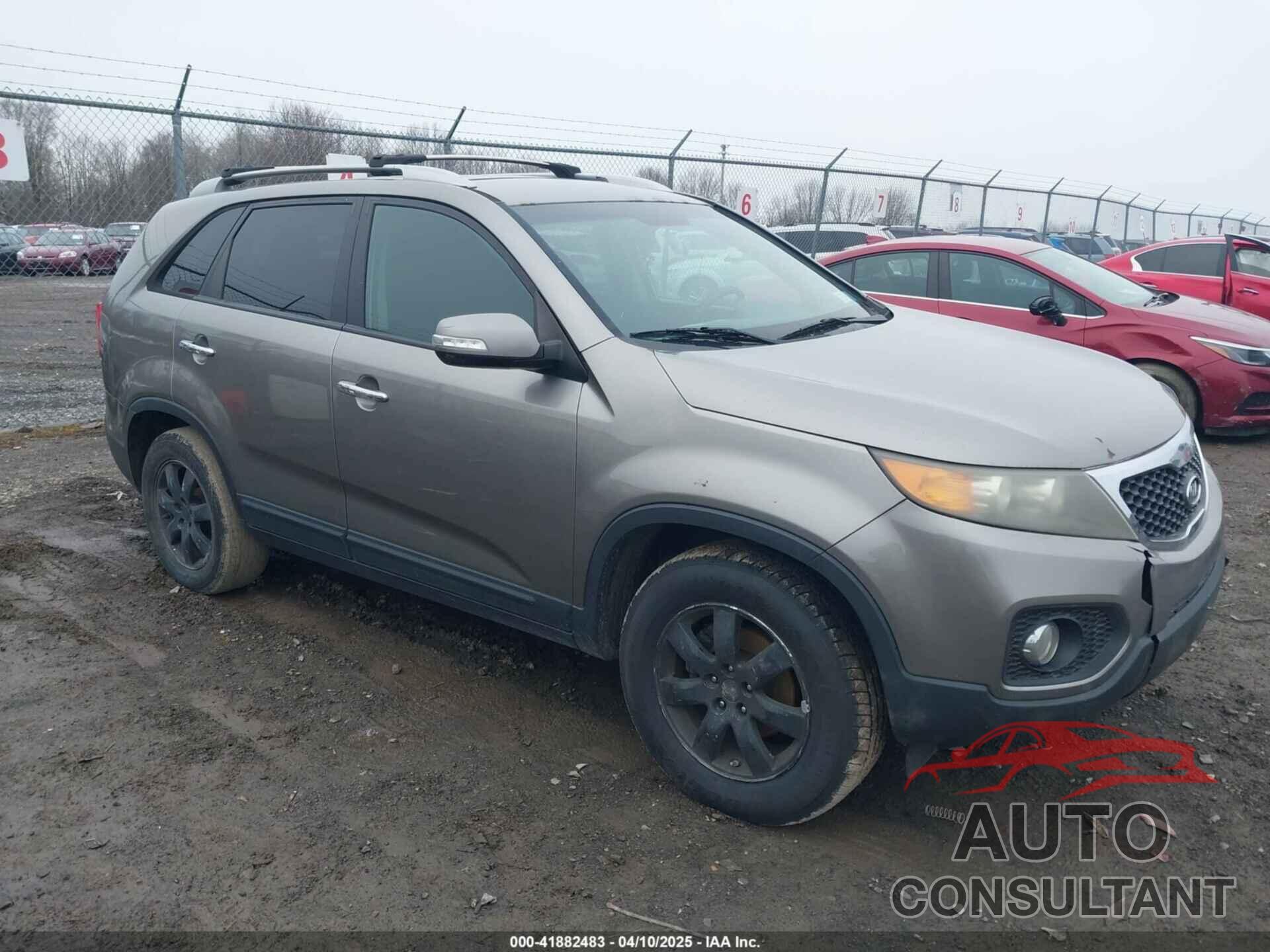 KIA SORENTO 2011 - 5XYKTDA10BG120344