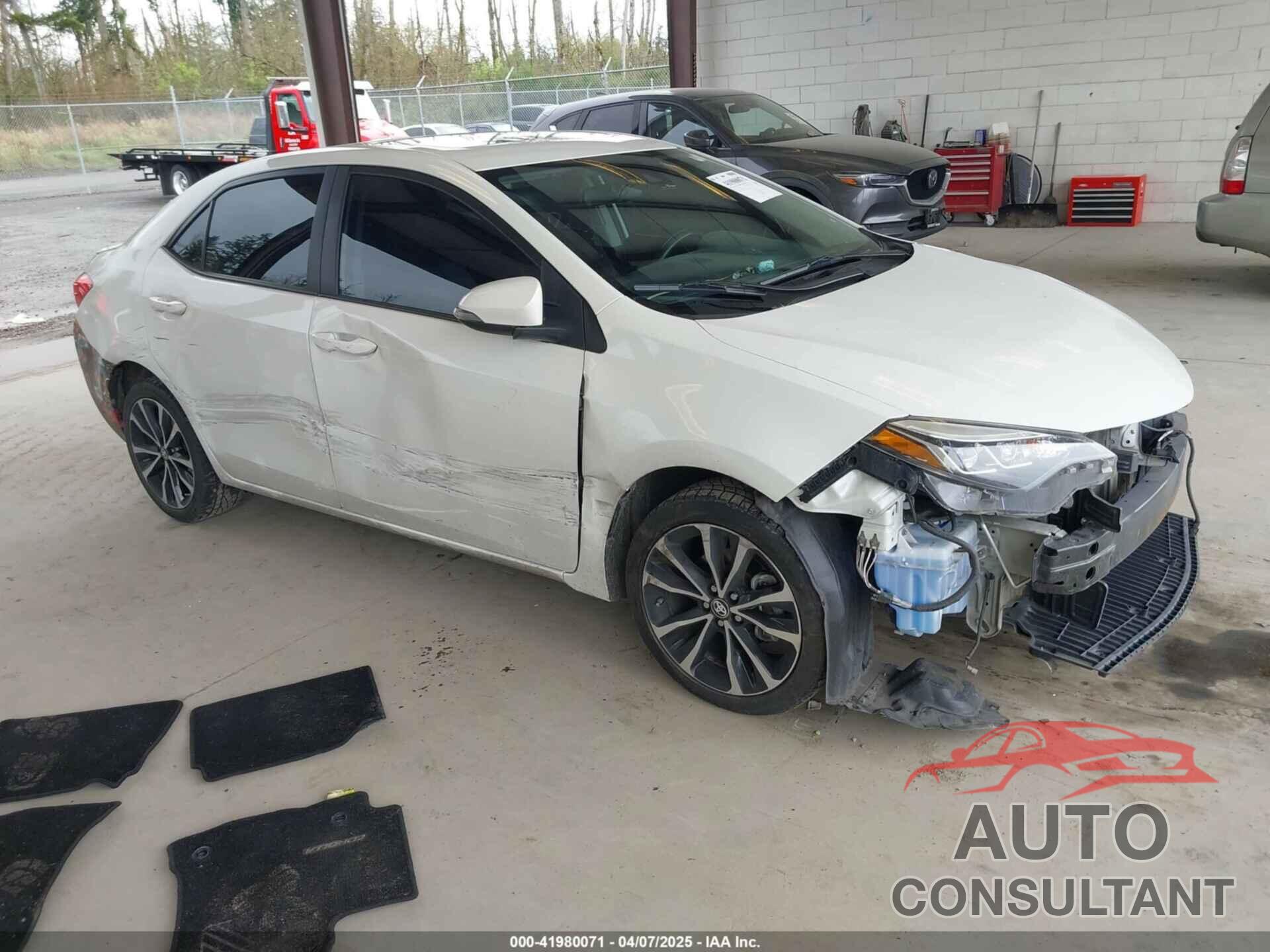 TOYOTA COROLLA 2018 - 5YFBURHE9JP814432