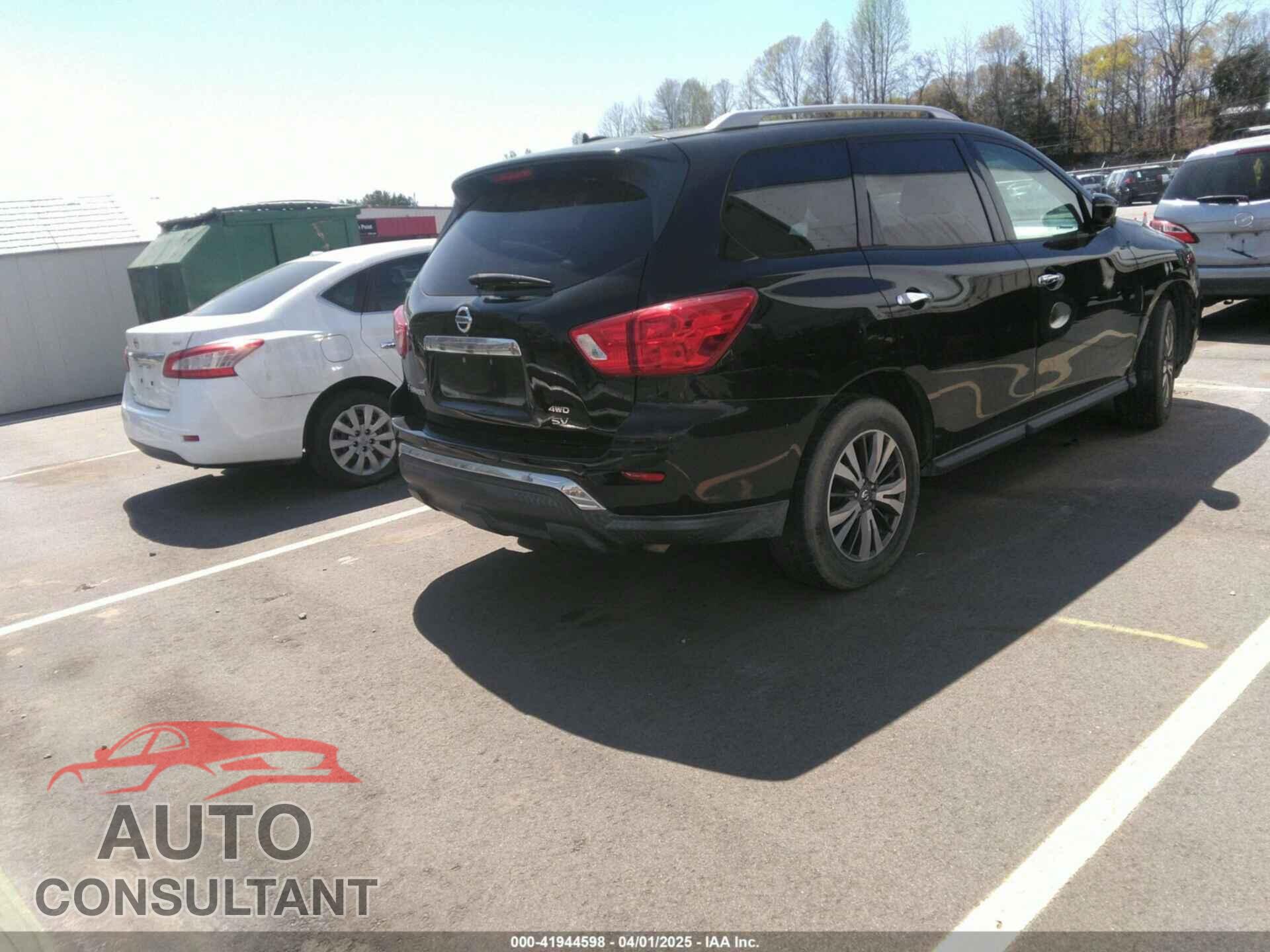 NISSAN PATHFINDER 2017 - 5N1DR2MM1HC683719
