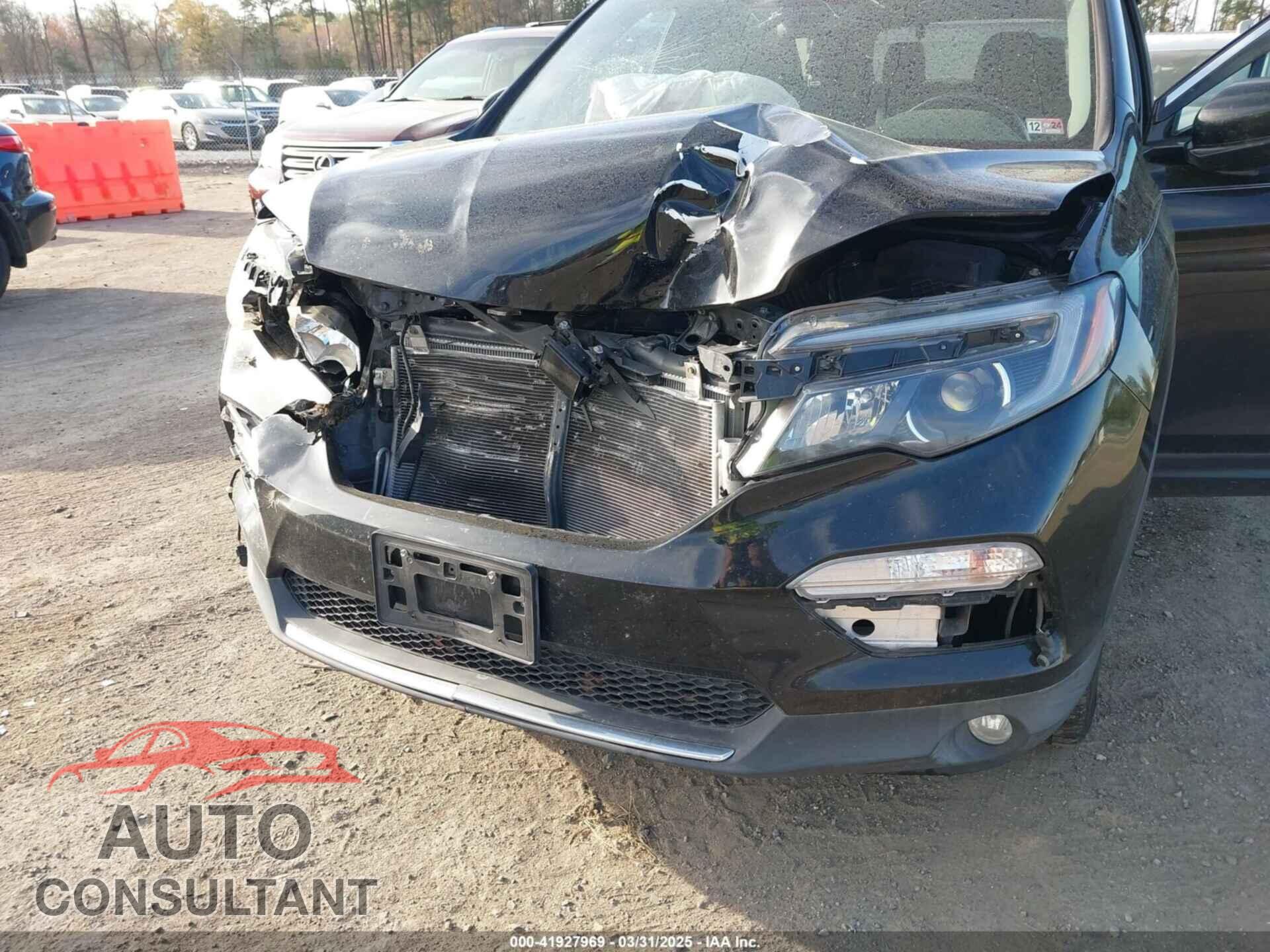 HONDA PILOT 2017 - 5FNYF6H9XHB062171