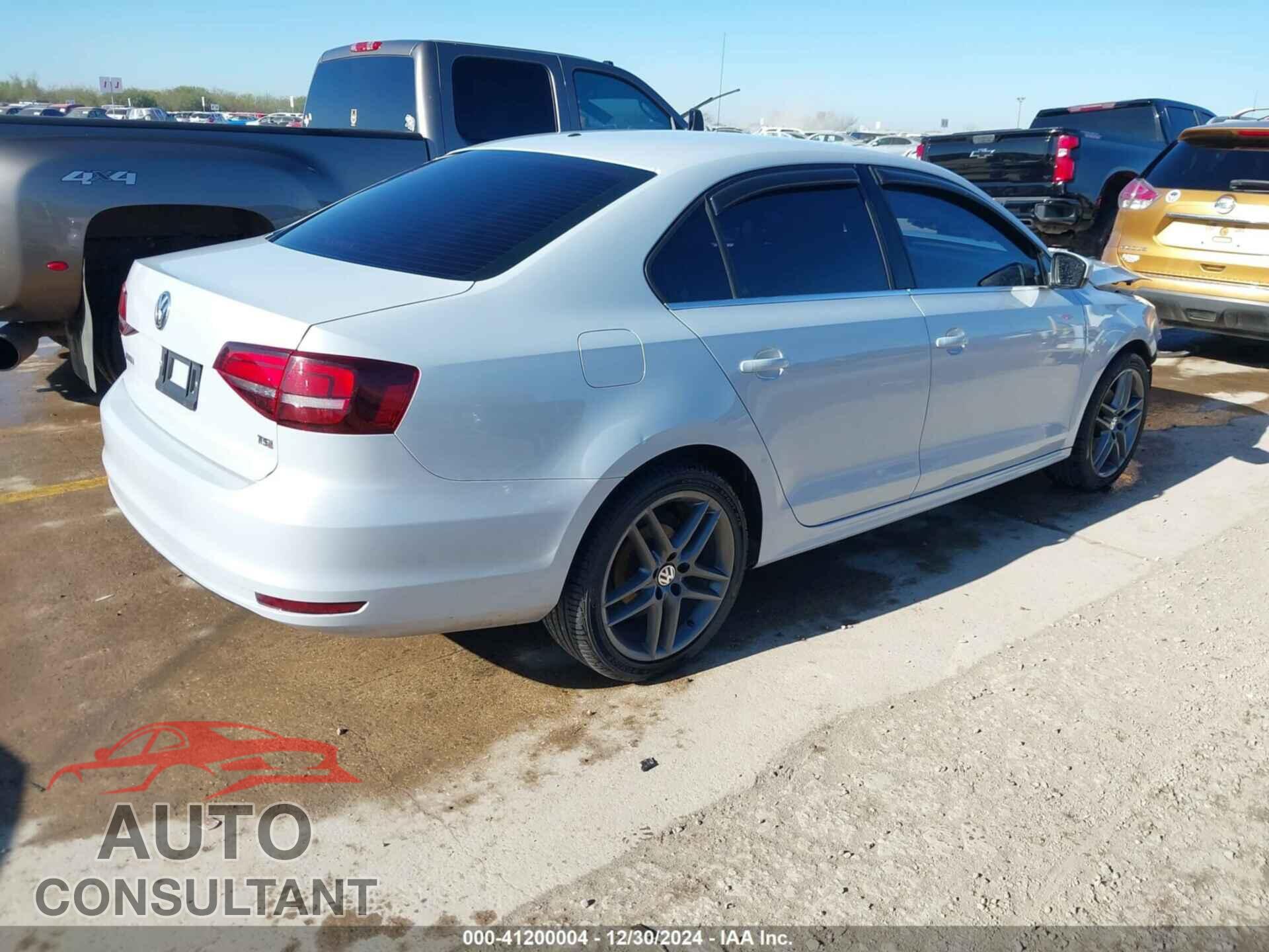 VOLKSWAGEN JETTA 2017 - 3VW167AJ0HM405252