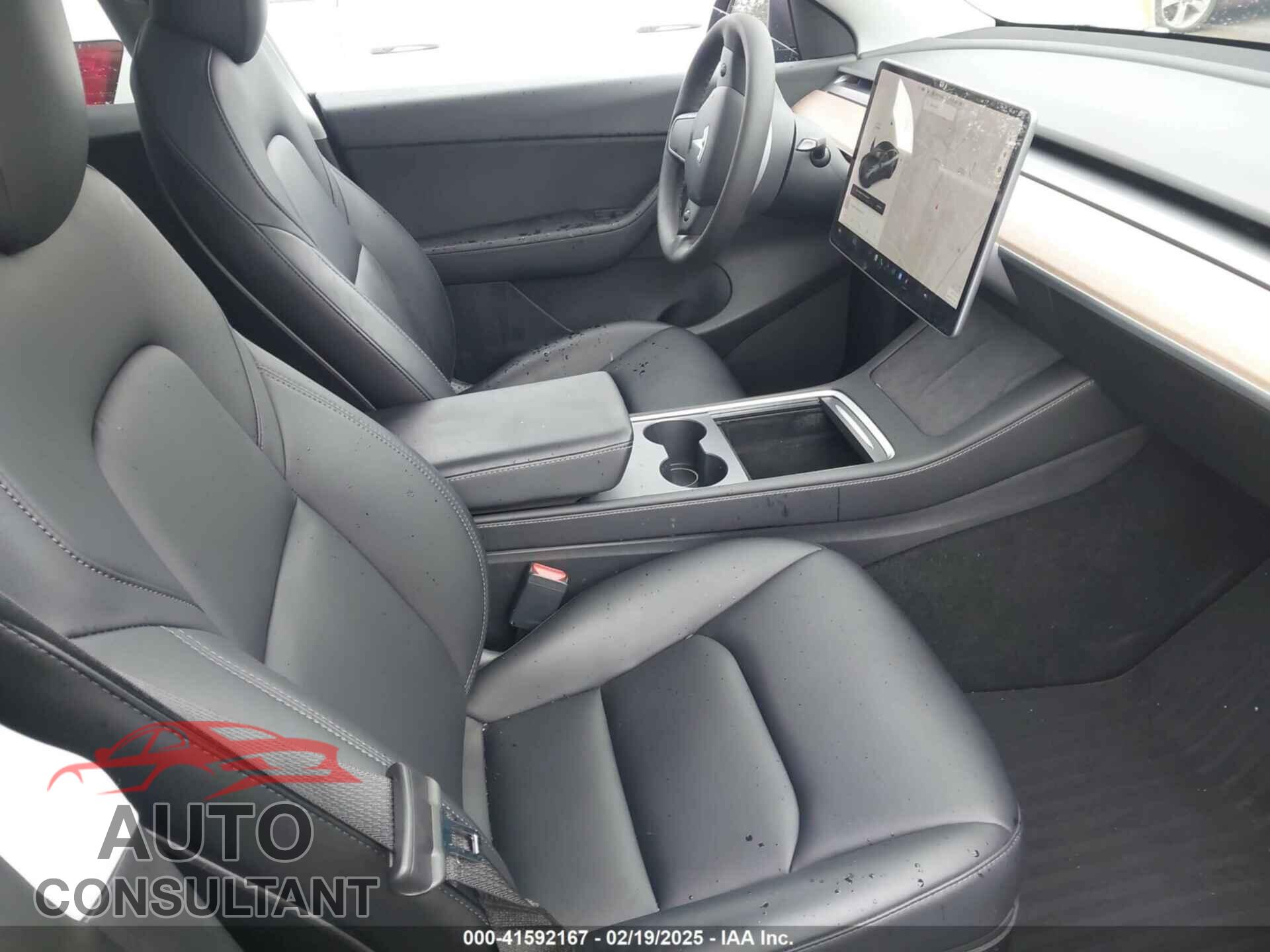 TESLA MODEL Y 2021 - 5YJYGDEE3MF255744