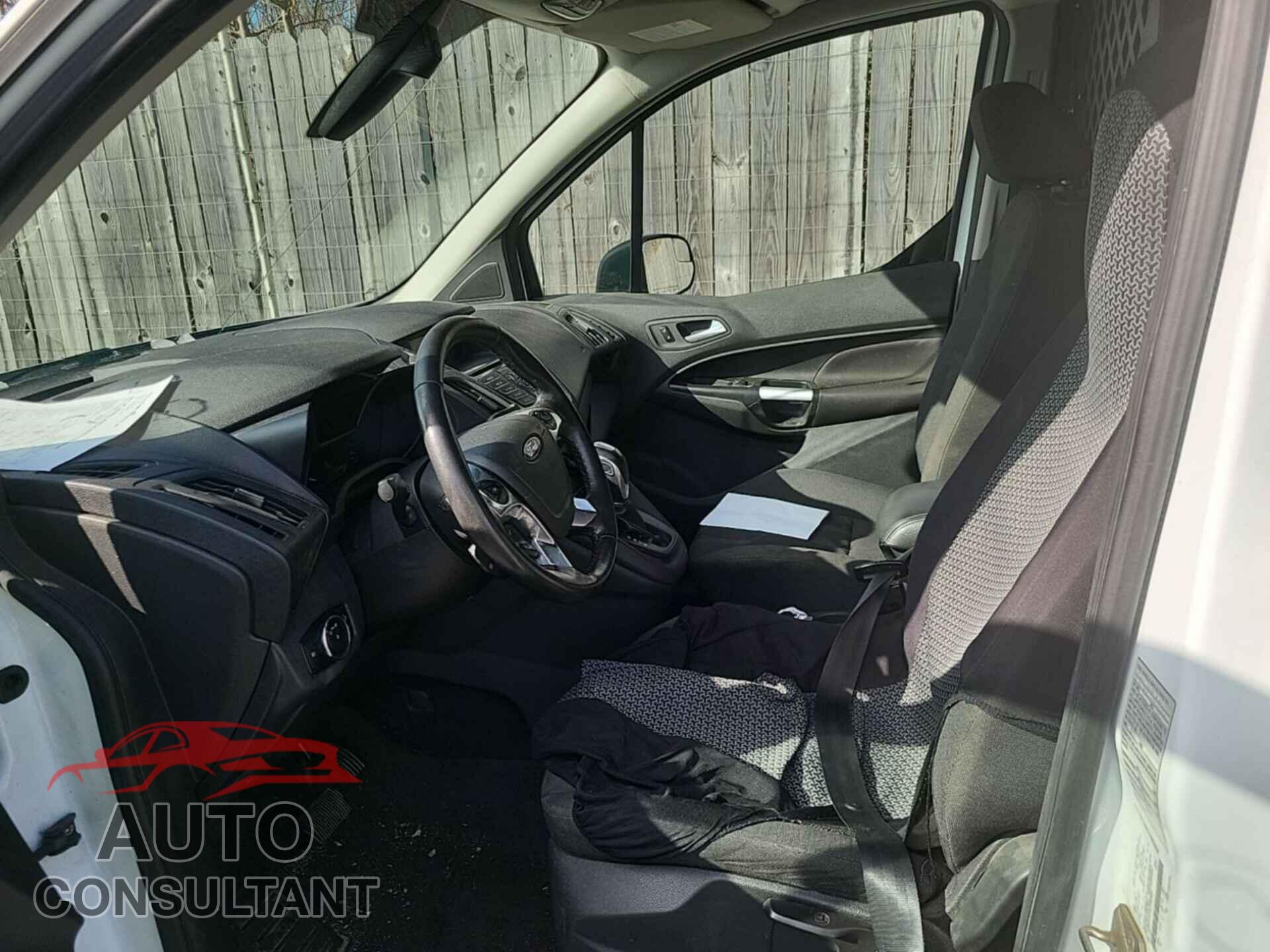 FORD TRANSIT CONNECT 2017 - NM0LS7F75H1294986