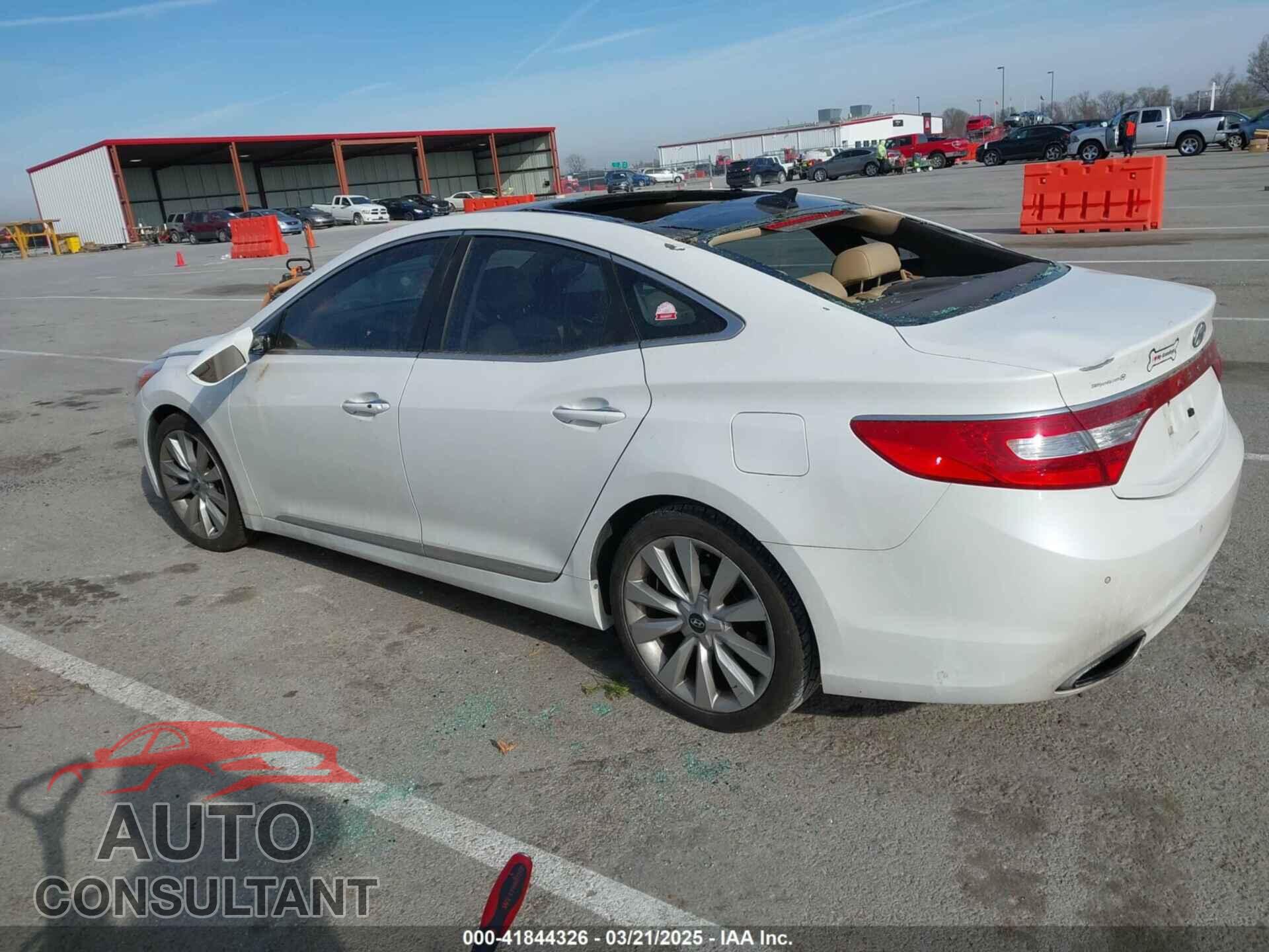 HYUNDAI AZERA 2014 - KMHFH4JG8EA390171