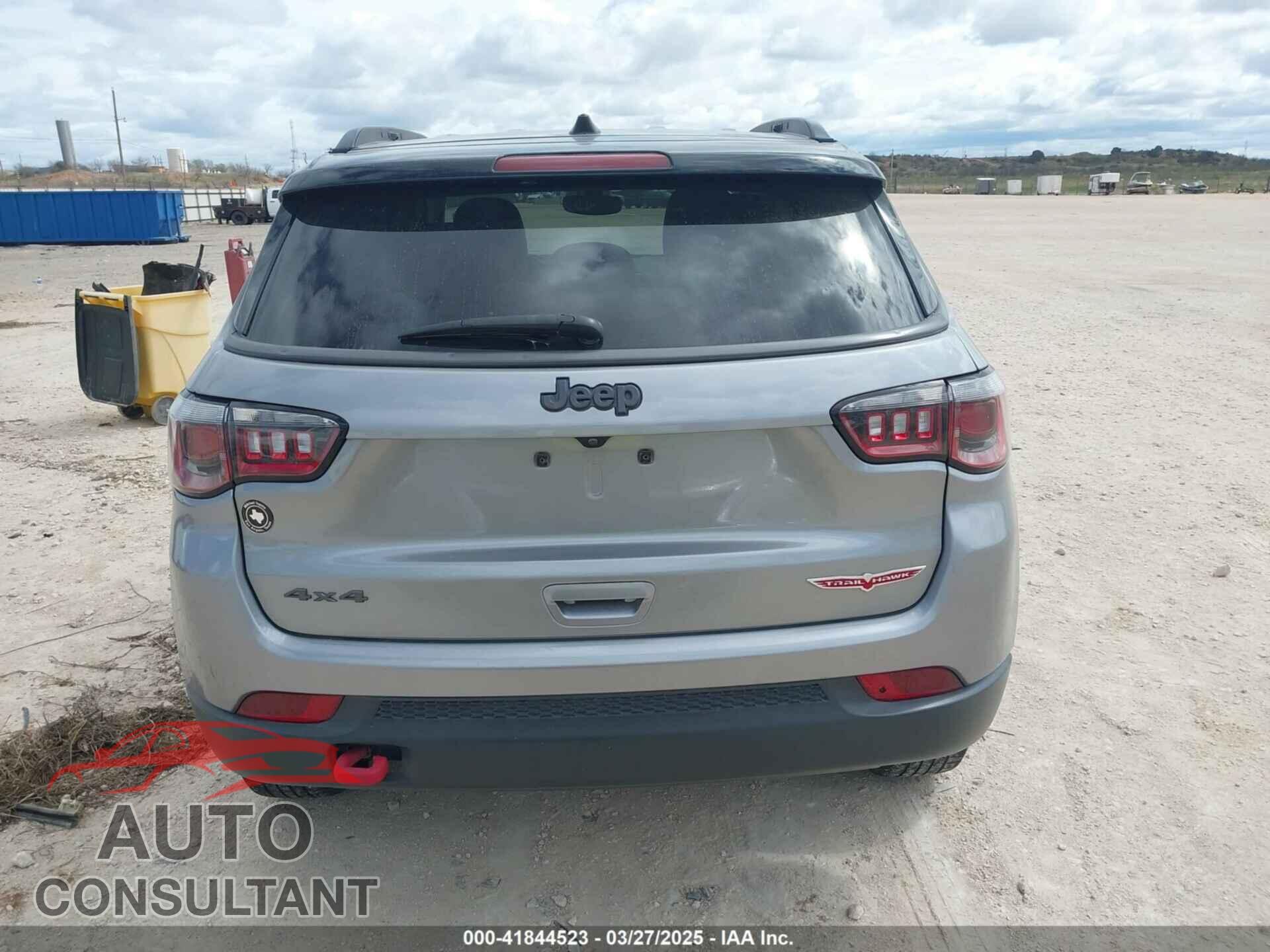 JEEP COMPASS 2020 - 3C4NJDDB5LT171727