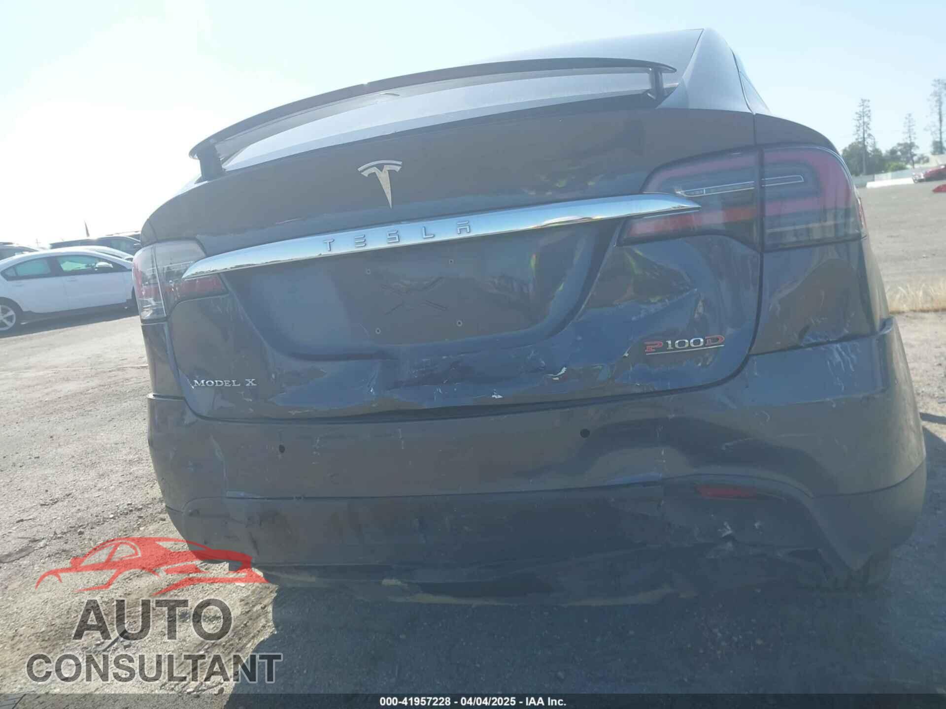 TESLA MODEL X 2016 - 5YJXCAE27GF002541