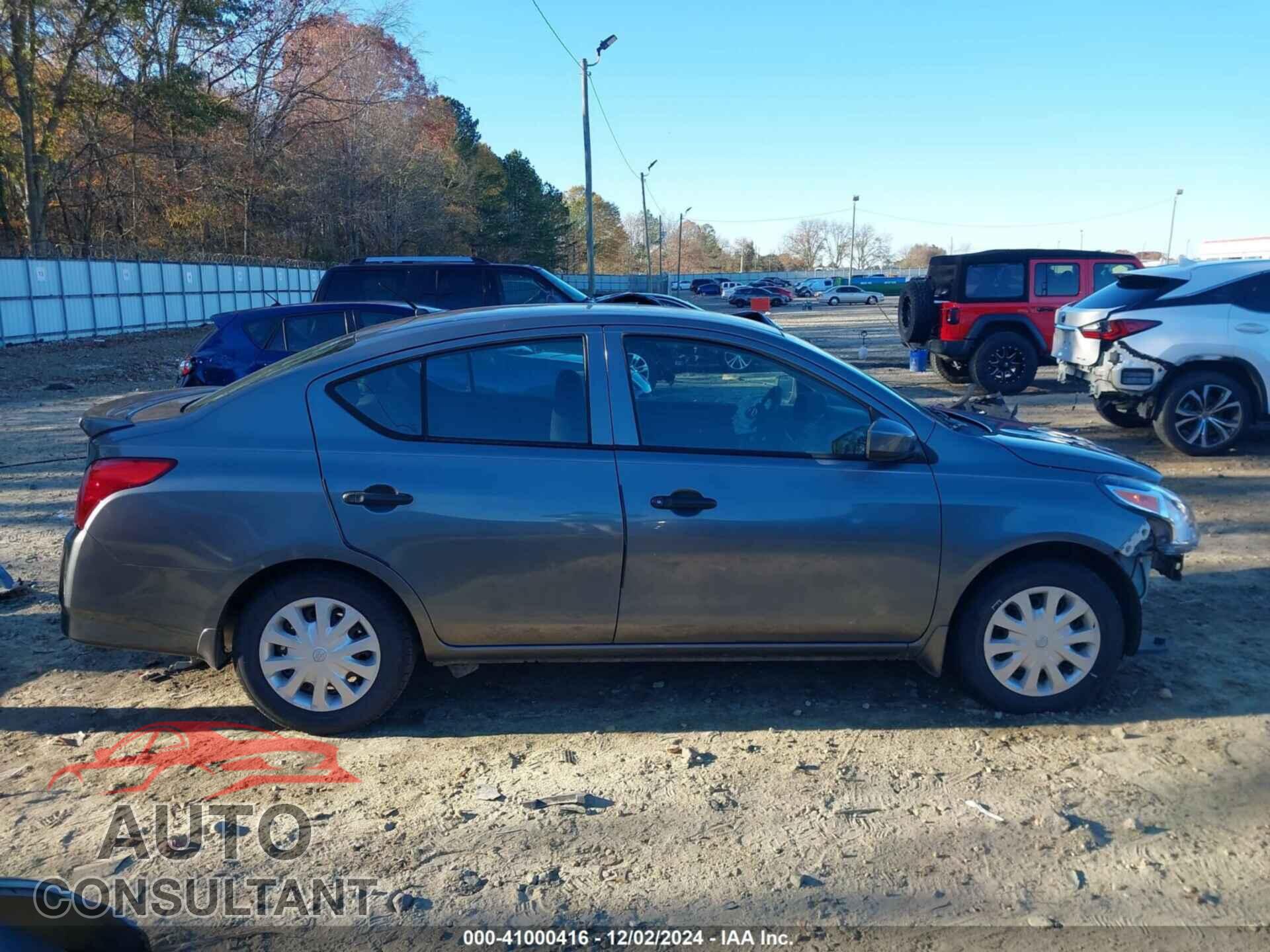 NISSAN VERSA 2017 - 3N1CN7AP1HL805199