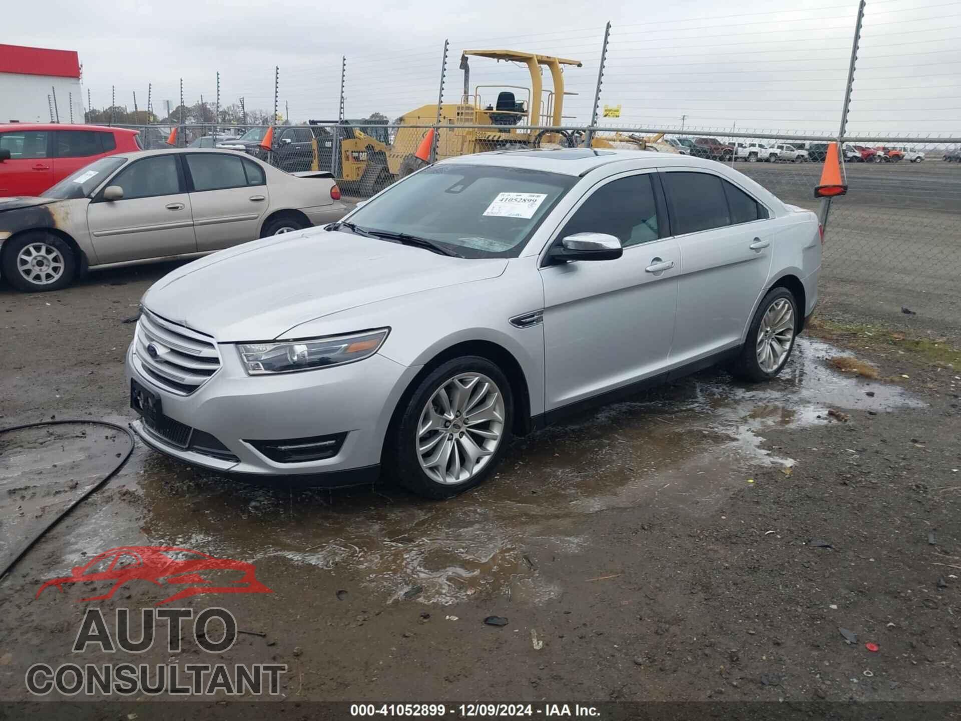 FORD TAURUS 2017 - 1FAHP2F87HG123486