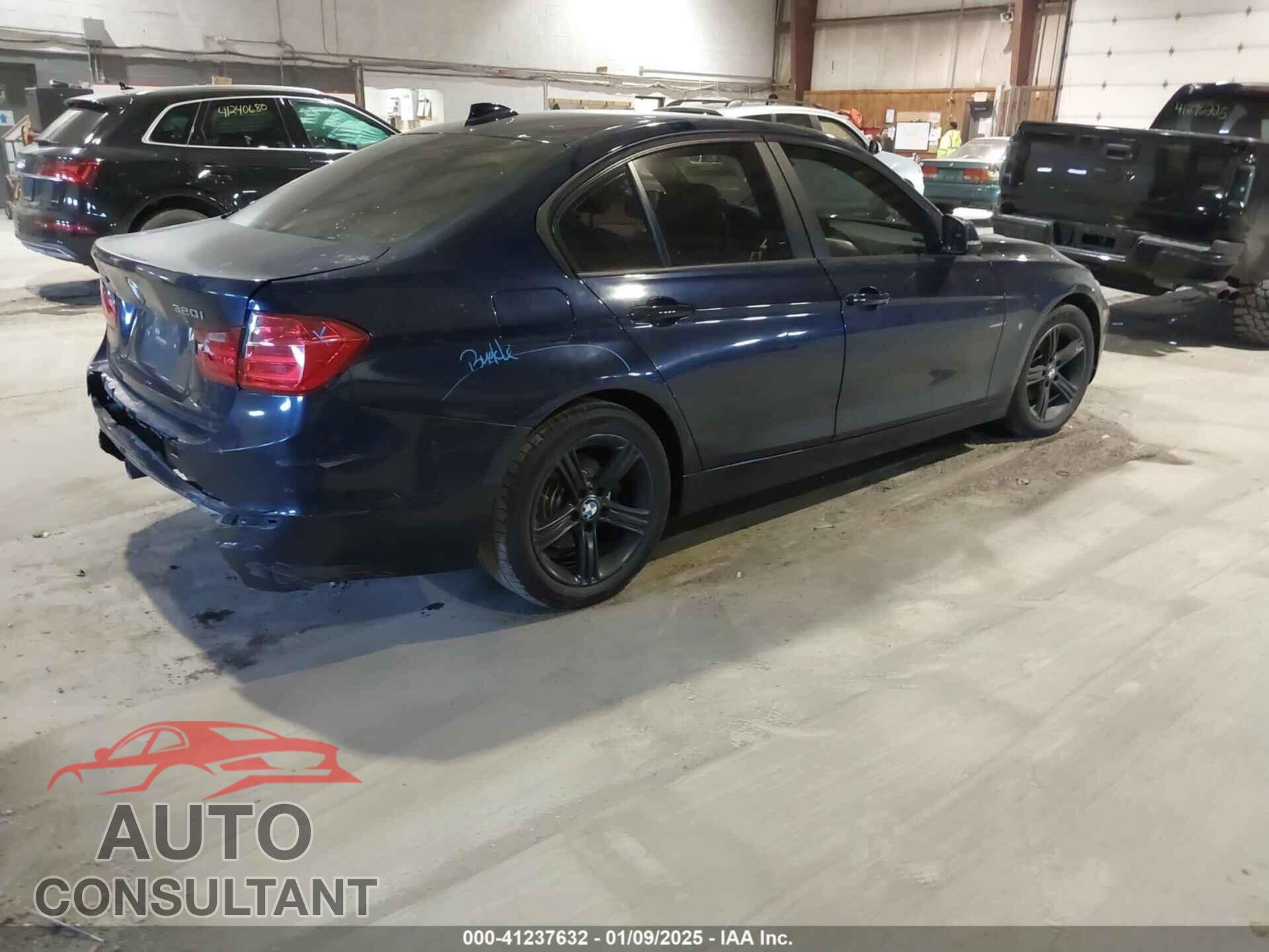 BMW 320I 2015 - WBA3C3G52FNS72842