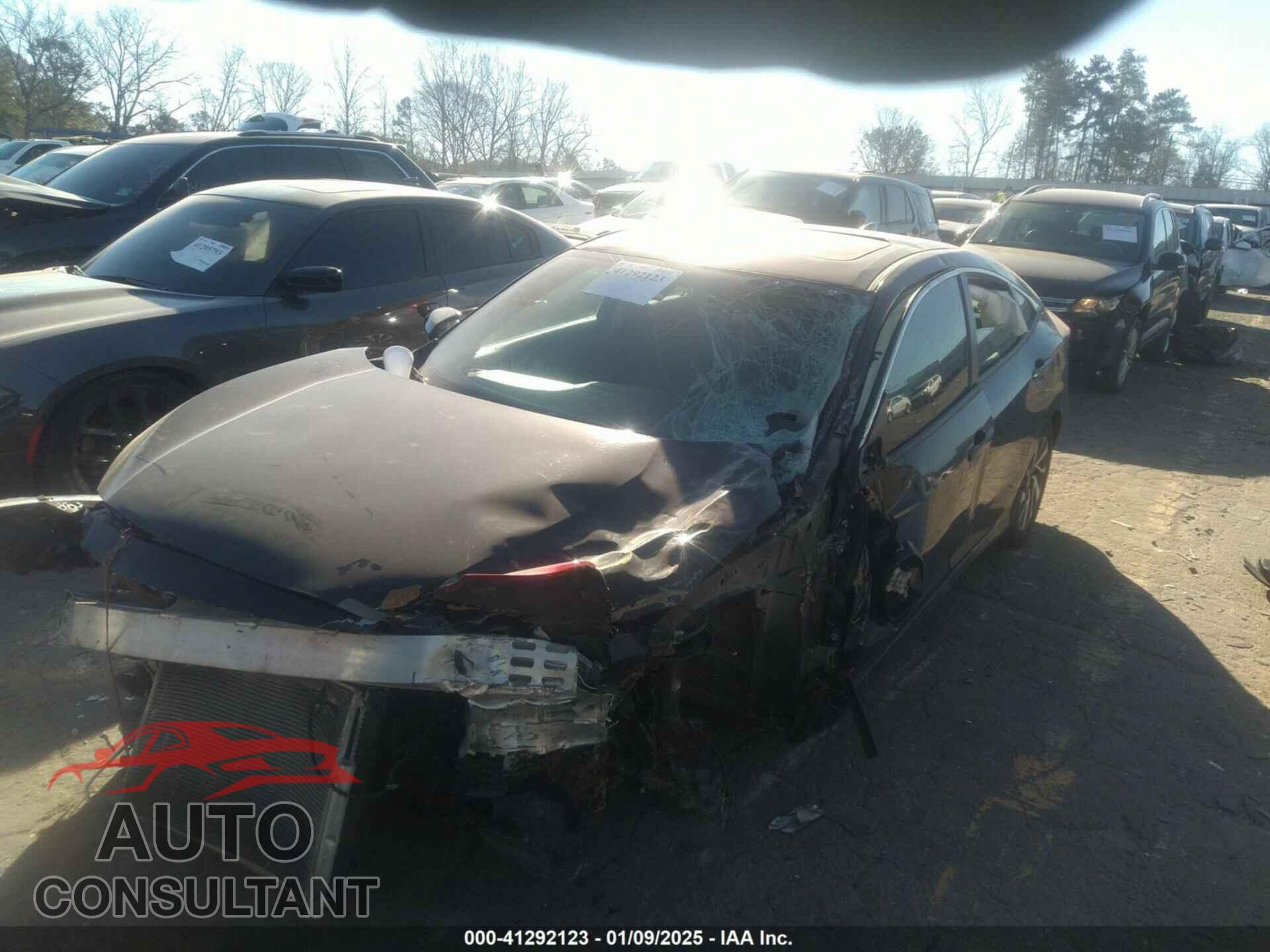 HONDA CIVIC 2018 - 2HGFC2F72JH527201