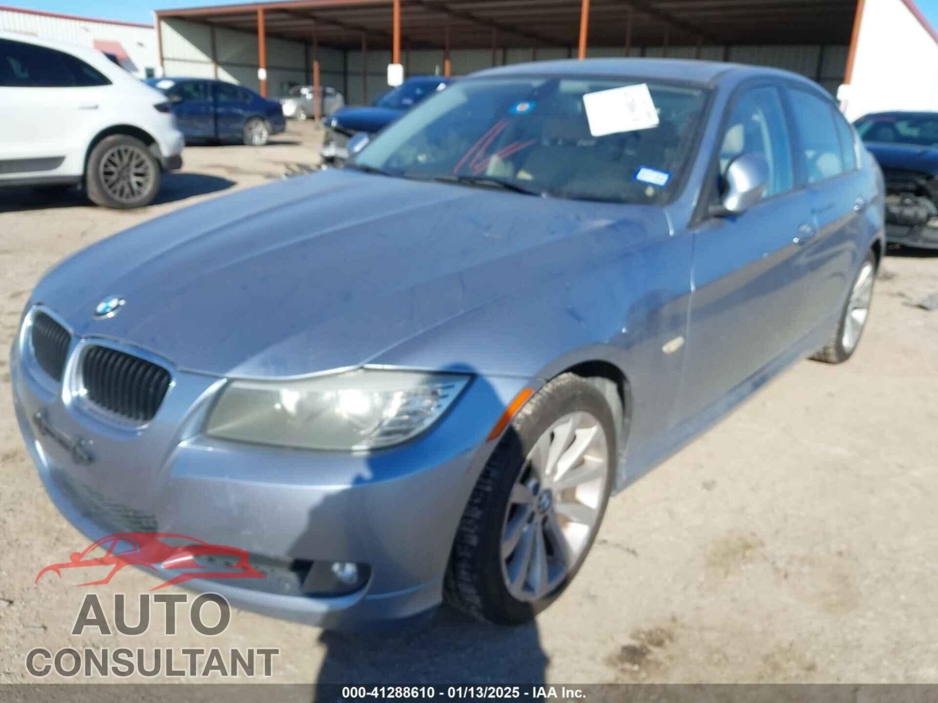 BMW 328I 2011 - WBAPH5G50BNM81828