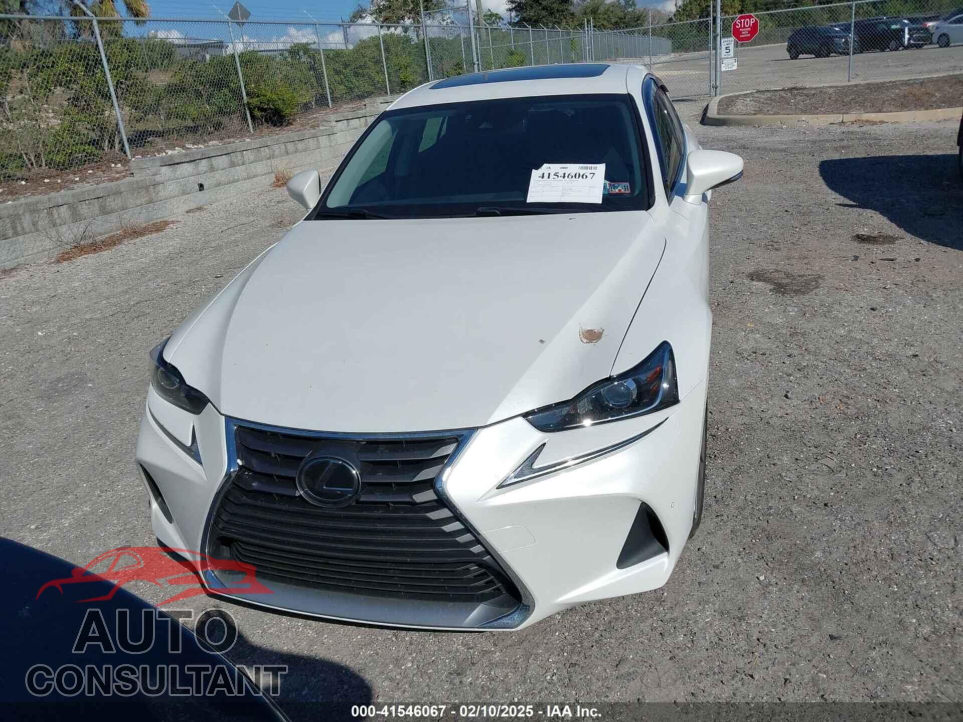 LEXUS IS 300 2018 - JTHC81D28J5028686