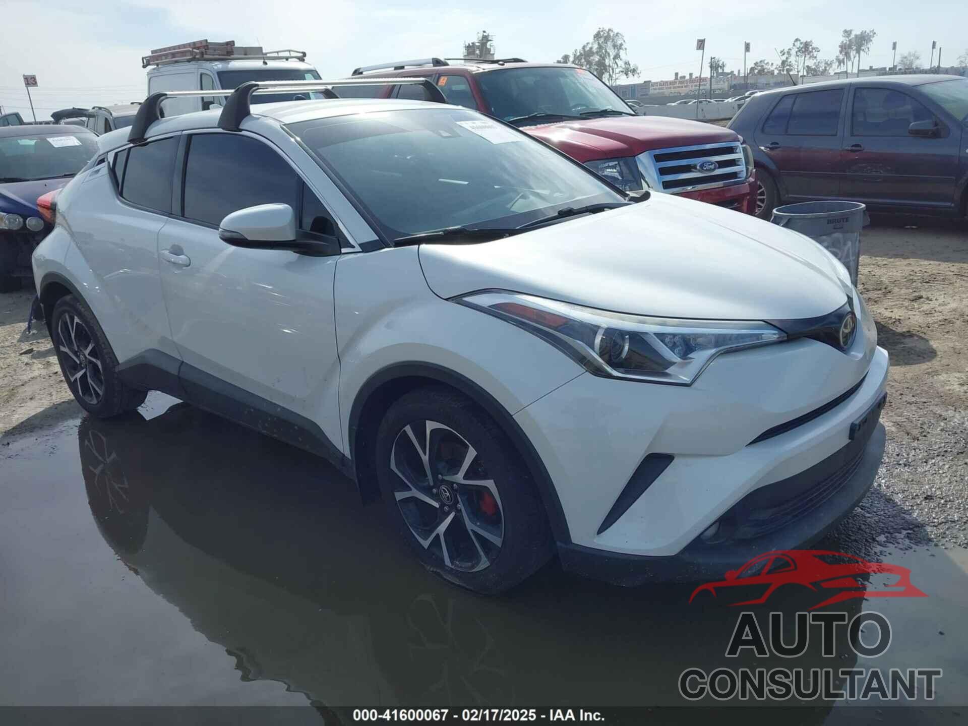 TOYOTA C-HR 2018 - NMTKHMBX7JR055223