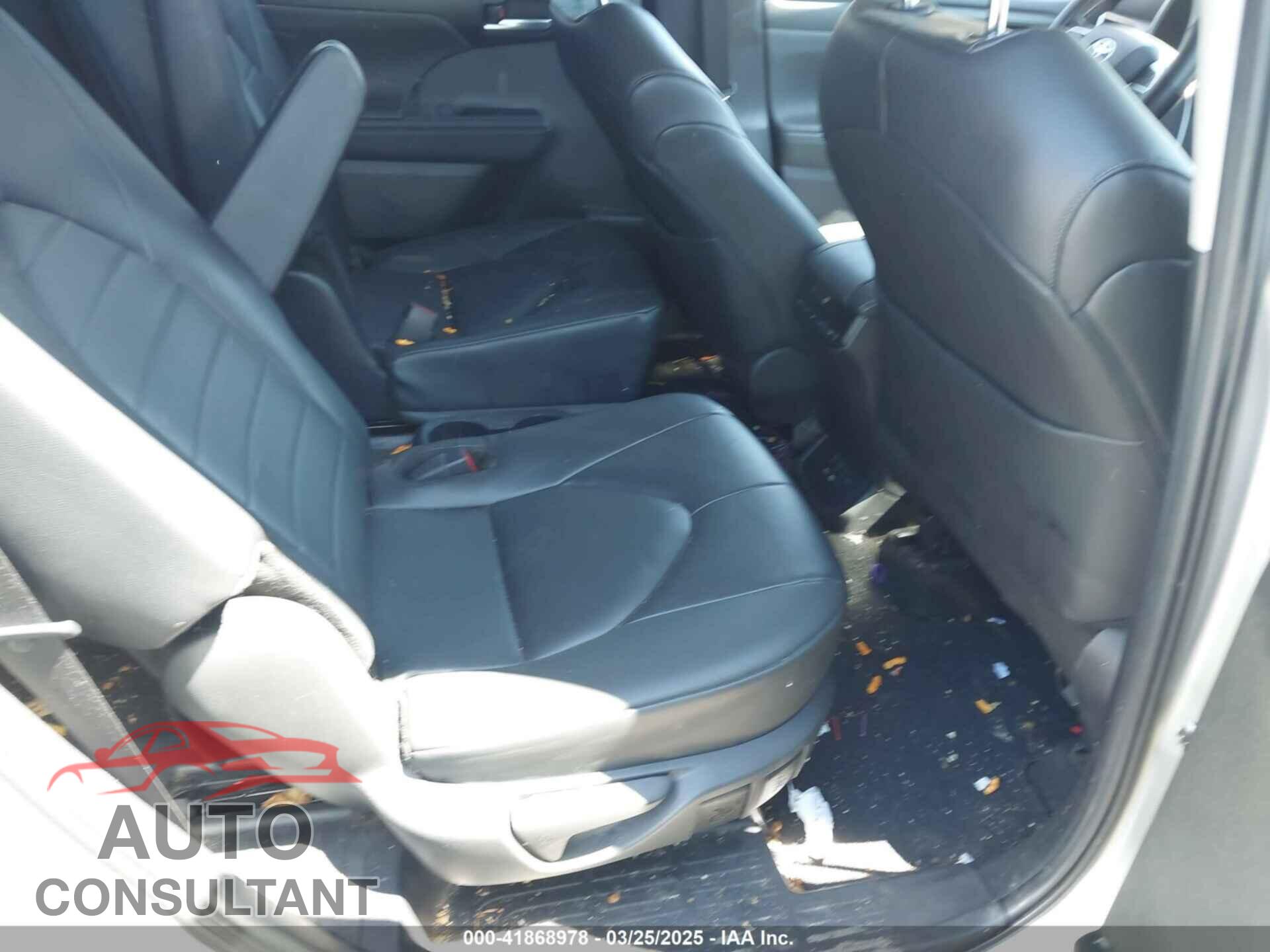 TOYOTA HIGHLANDER 2024 - 5TDKDRAH1RS528243