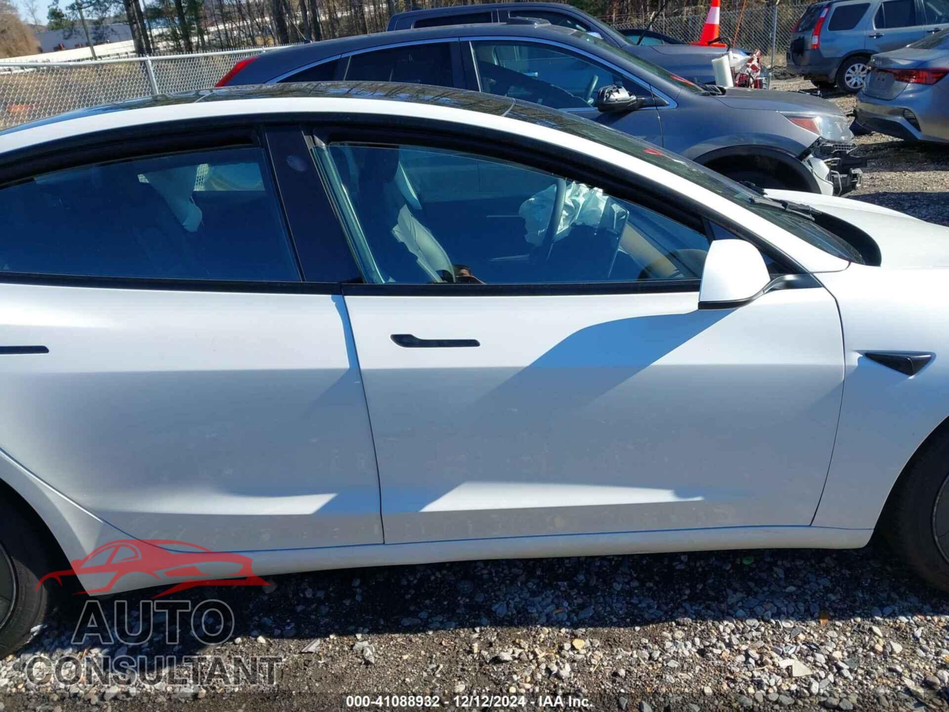 TESLA MODEL 3 2023 - 5YJ3E1EA7PF604517
