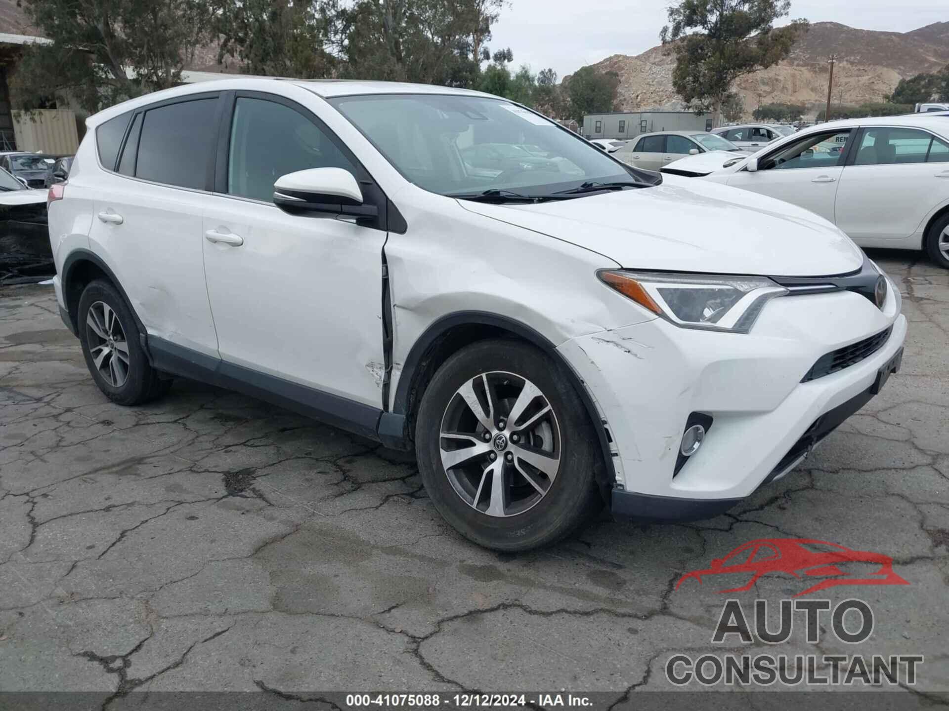 TOYOTA RAV4 2018 - JTMWFREV7JJ730811