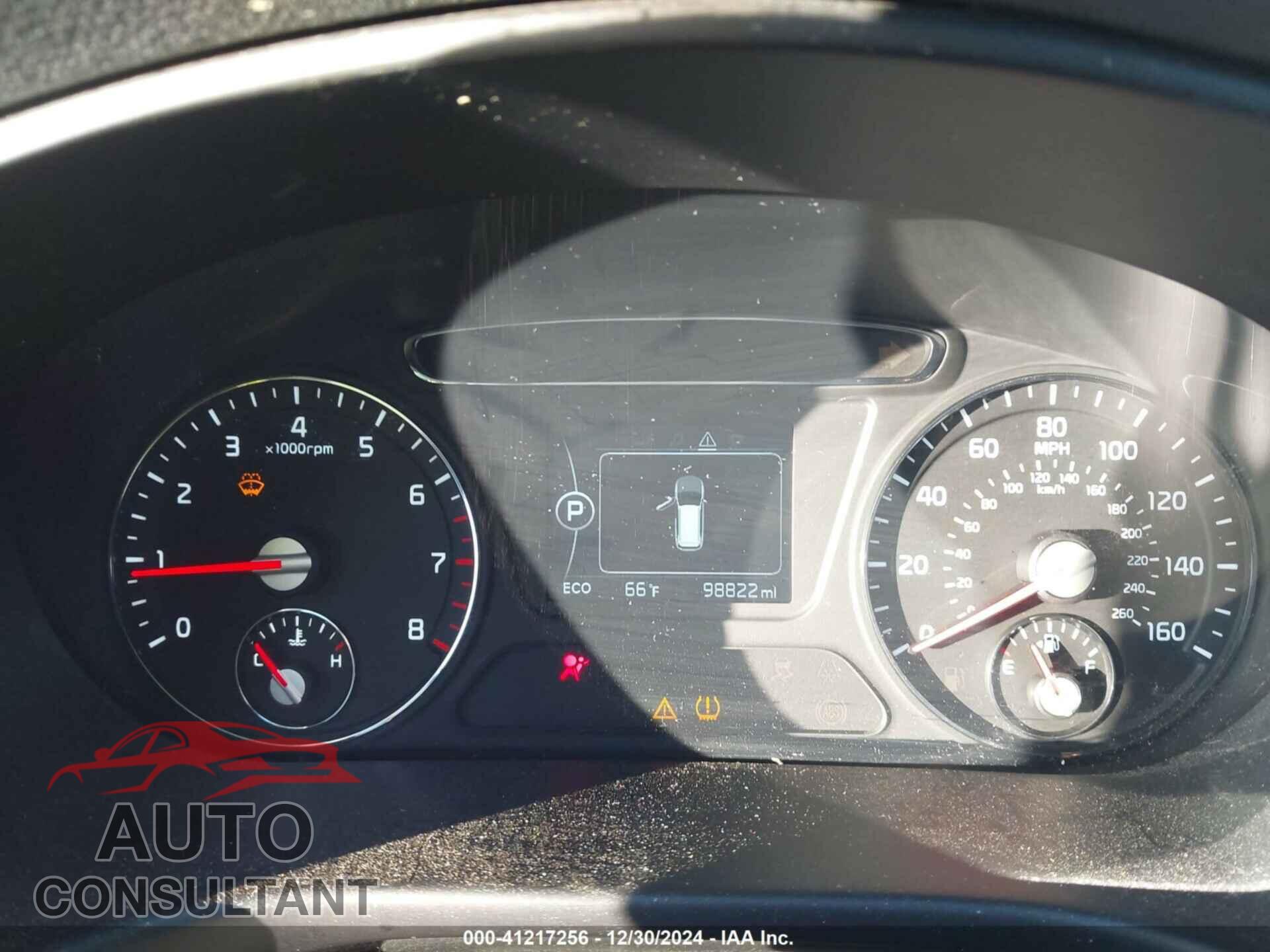 KIA SORENTO 2017 - 5XYPG4A30HG285332