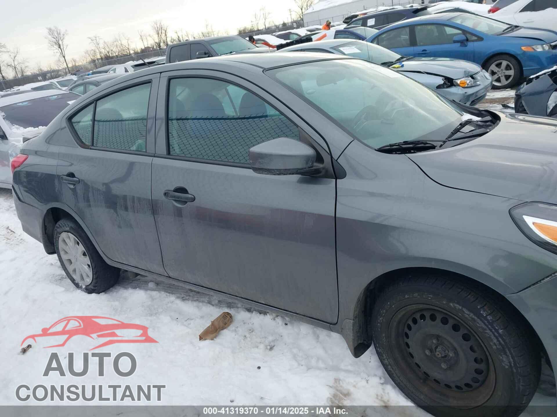 NISSAN VERSA 2019 - 3N1CN7AP3KL812906