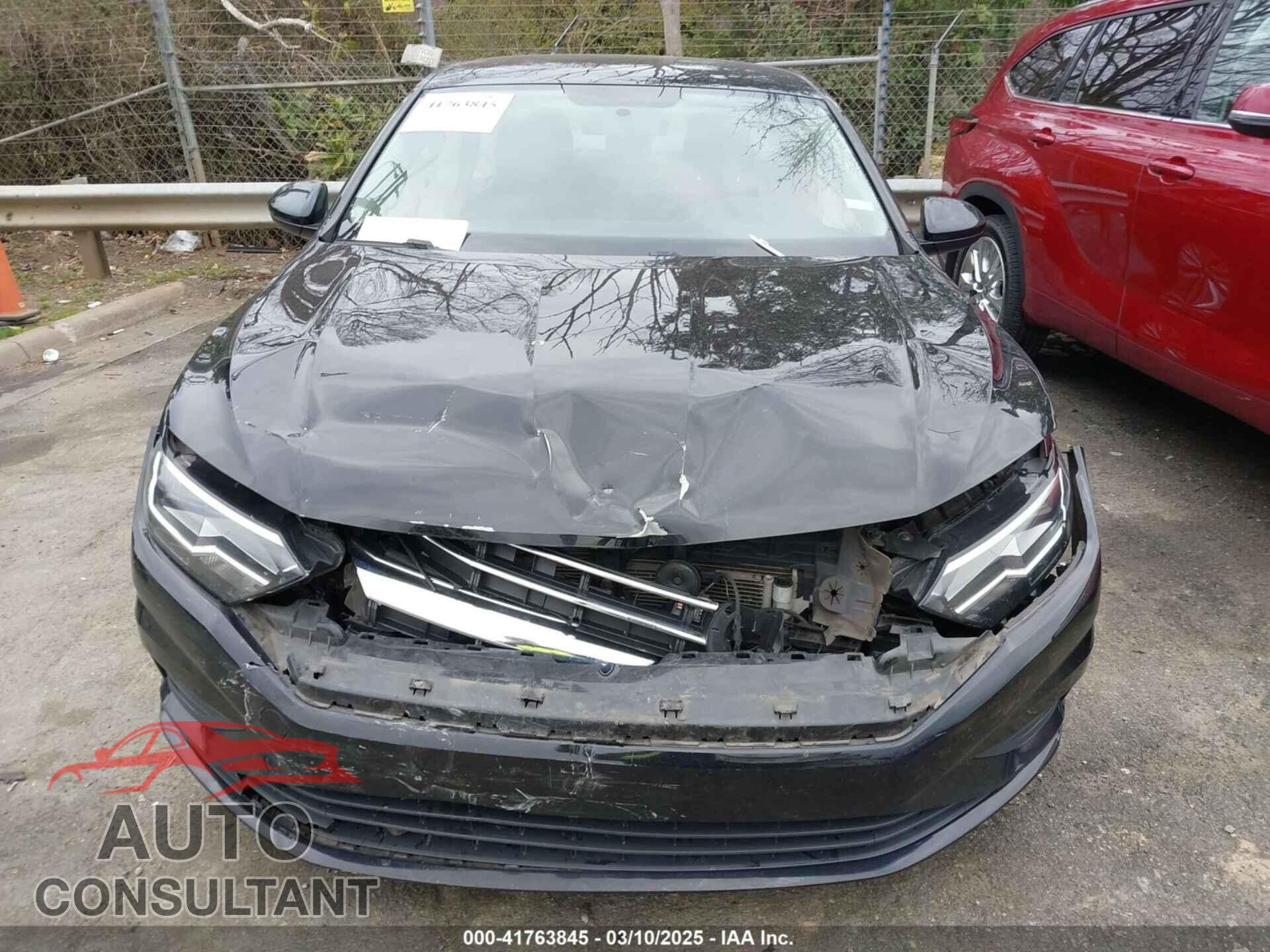 VOLKSWAGEN JETTA 2019 - 3VWCB7BU5KM242568