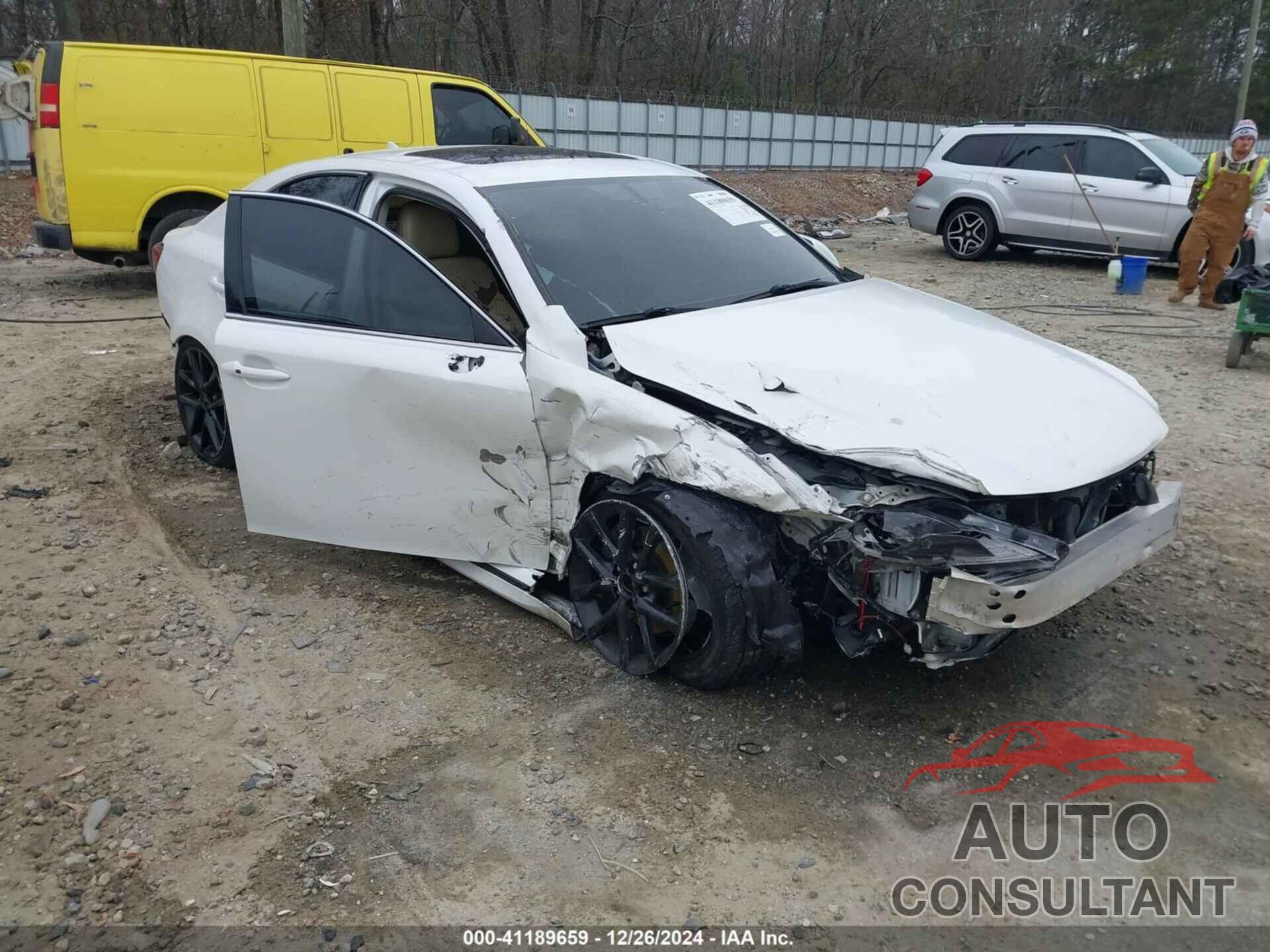 LEXUS IS 250 2011 - JTHCF5C26B2035279