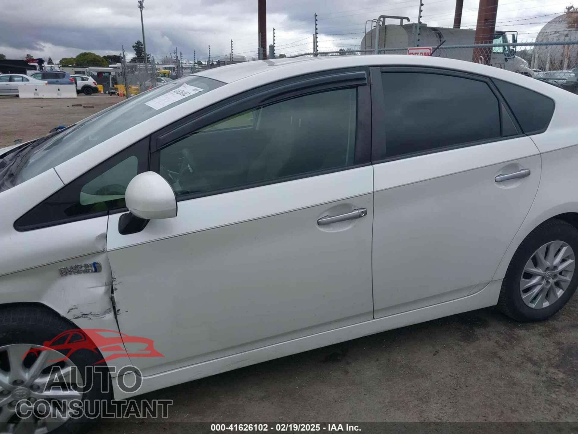 TOYOTA PRIUS PLUG-IN 2014 - JTDKN3DP7E3055943