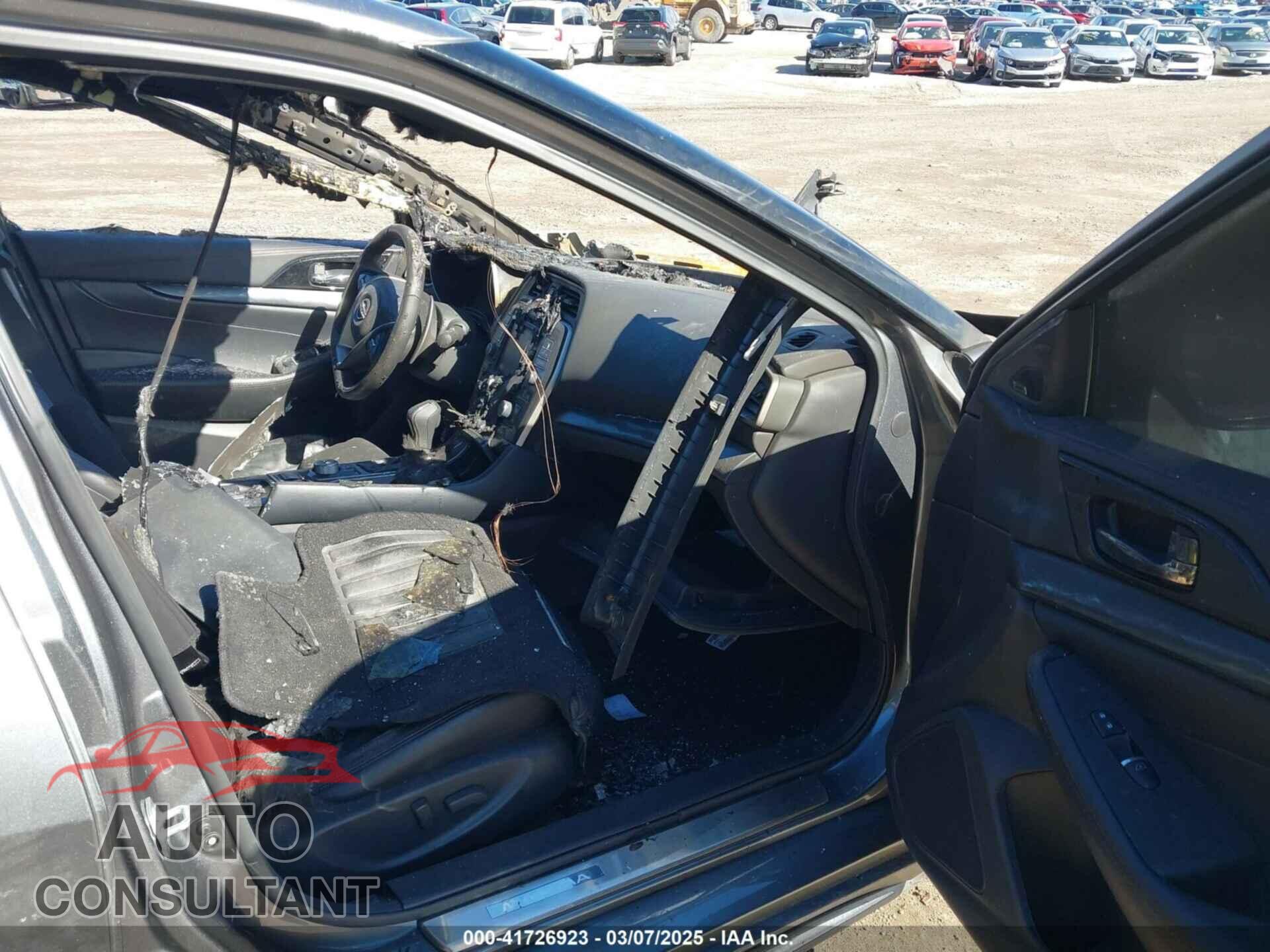 NISSAN MAXIMA 2023 - 1N4AA6EV3PC512990